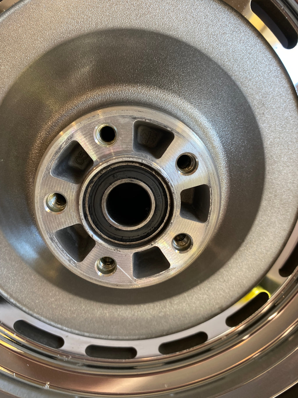 Roue arrière pleine chrome 16 x 3 pouces Harley Davidson REF OEM 43335-05