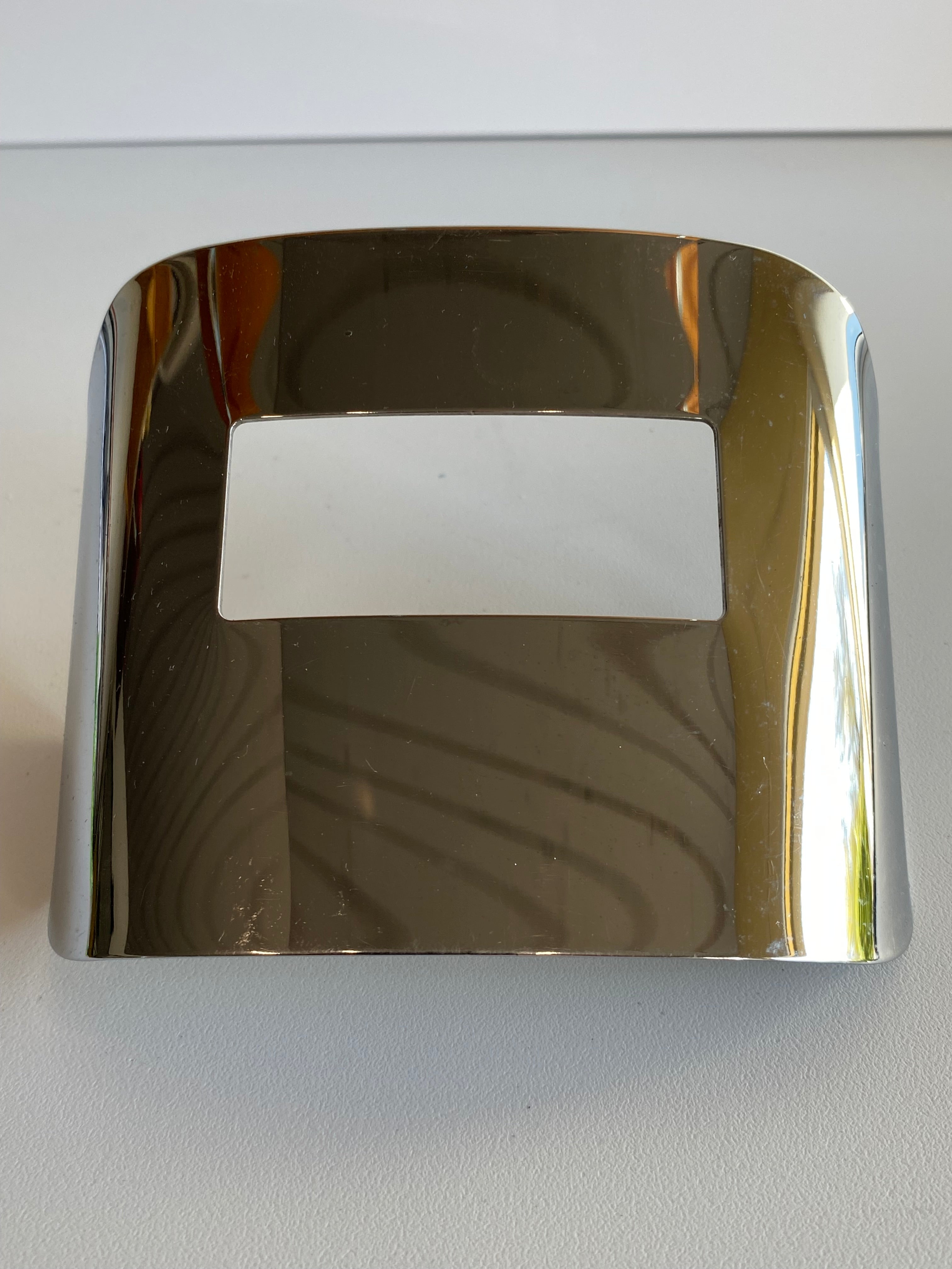Harley Davidson Tail Light Cover OEM REF: 68006-83T