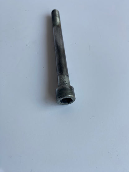 Vis BTR support moteur arrière Buell XB REF OEM : AA0634.2CZB