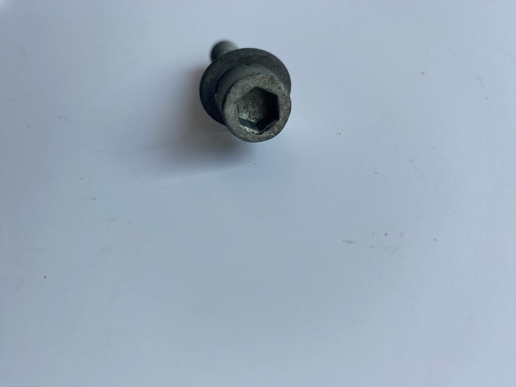 Buell XB Hintere obere Motorhalterungsschraube OEM-Referenz: AA0615.2CZB
