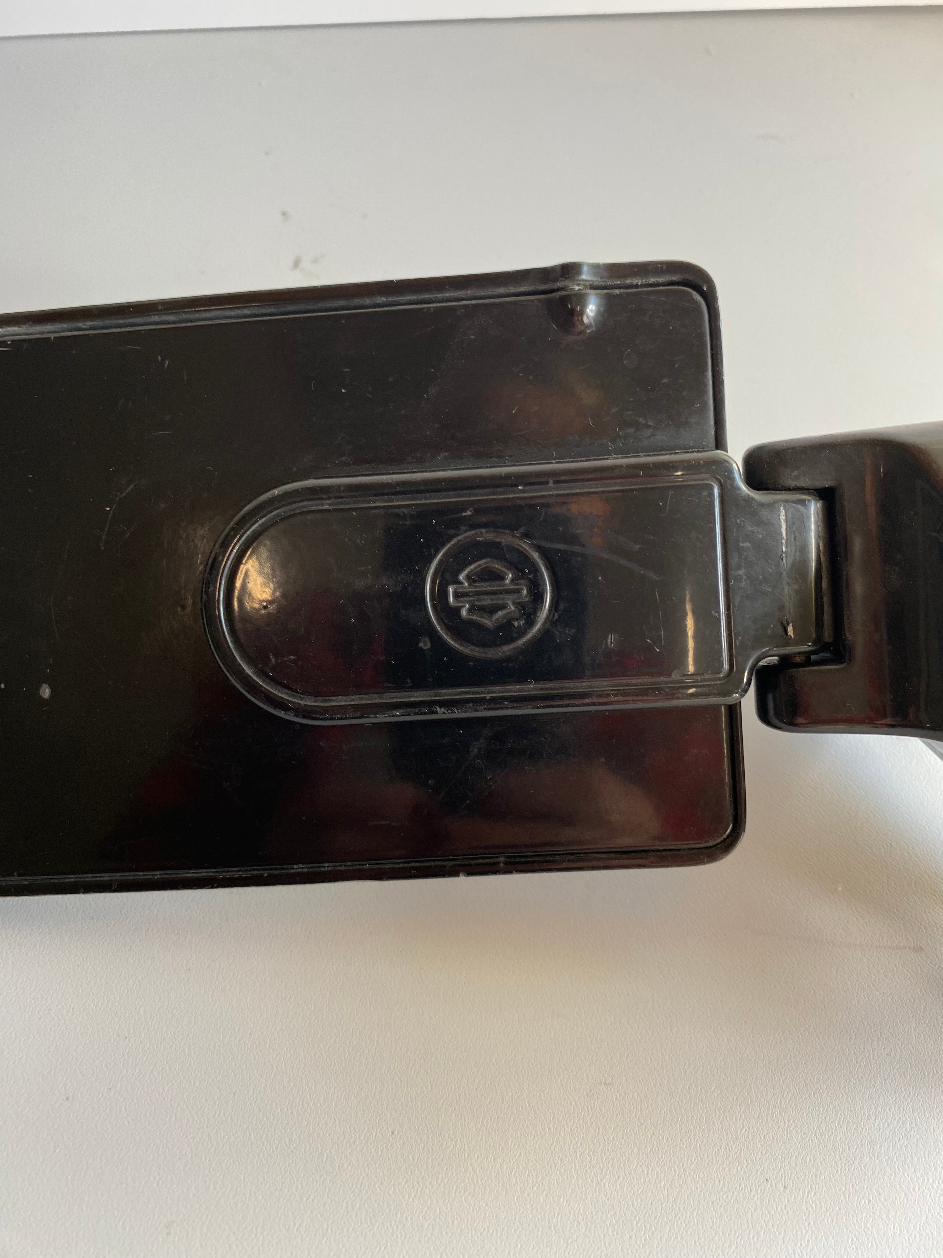 Support de plaque latérale rabattable Sportster Harley Davidson REF OEM : 60972-10