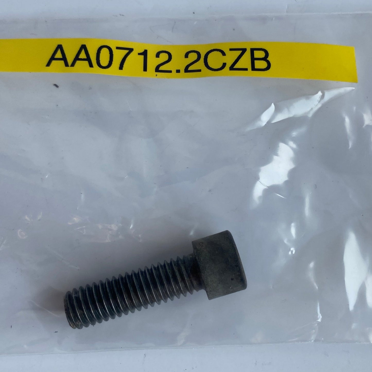 Vis BTR support moteur avant supérieur Buell XB REF OEM : AA0712.2CZB