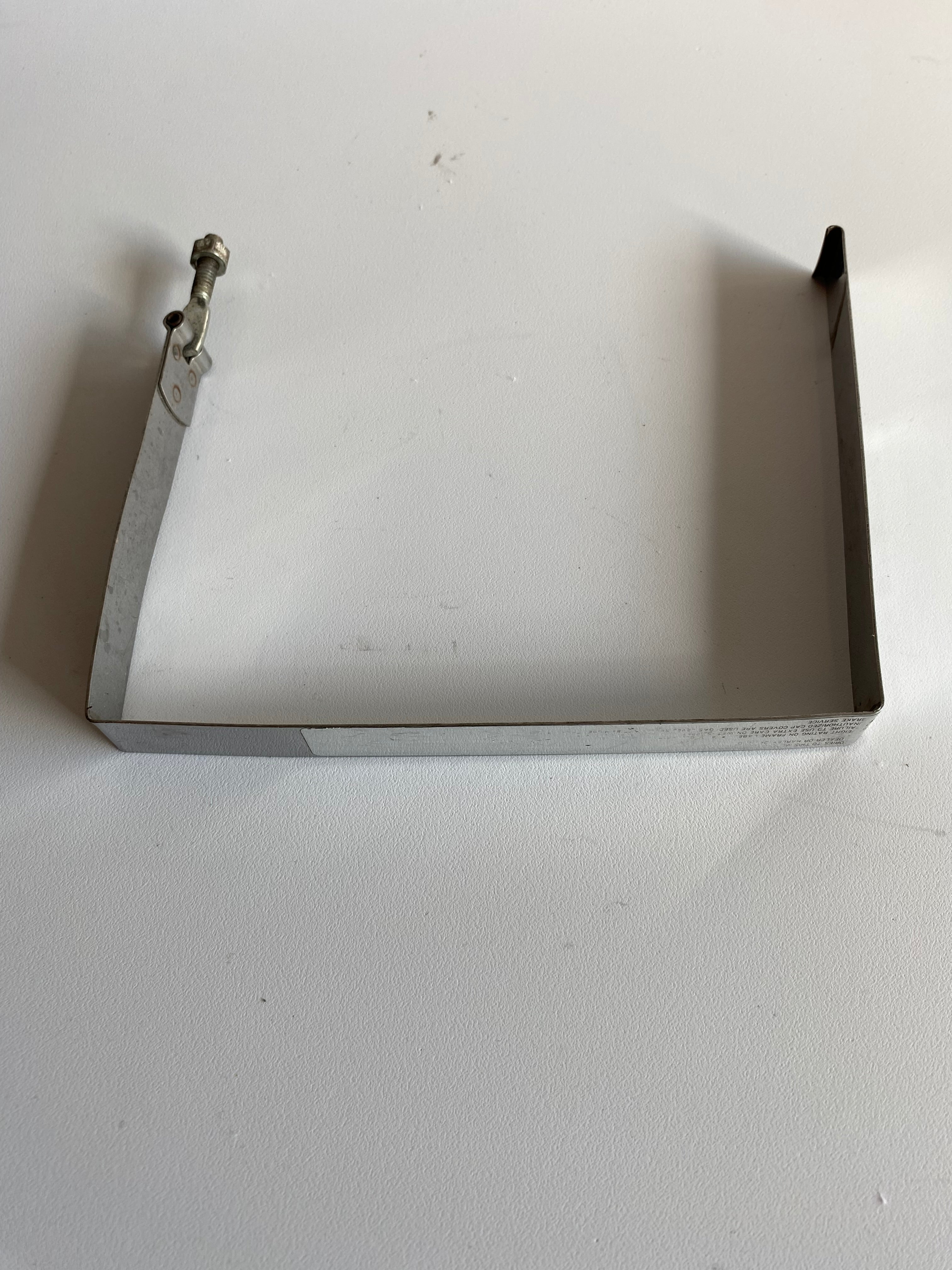 Sangle de batterie Sportster Harley Davidson REF OEM : 66476-98