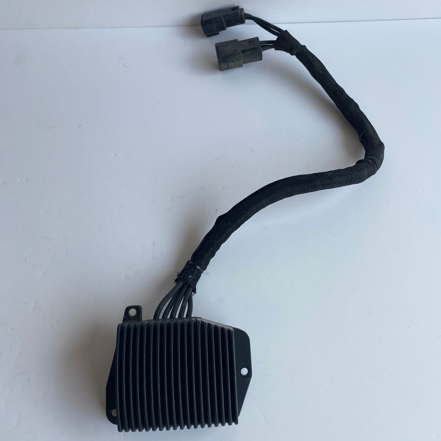 Régulateur de tension Buell XB REF OEM : Y0302.02A8