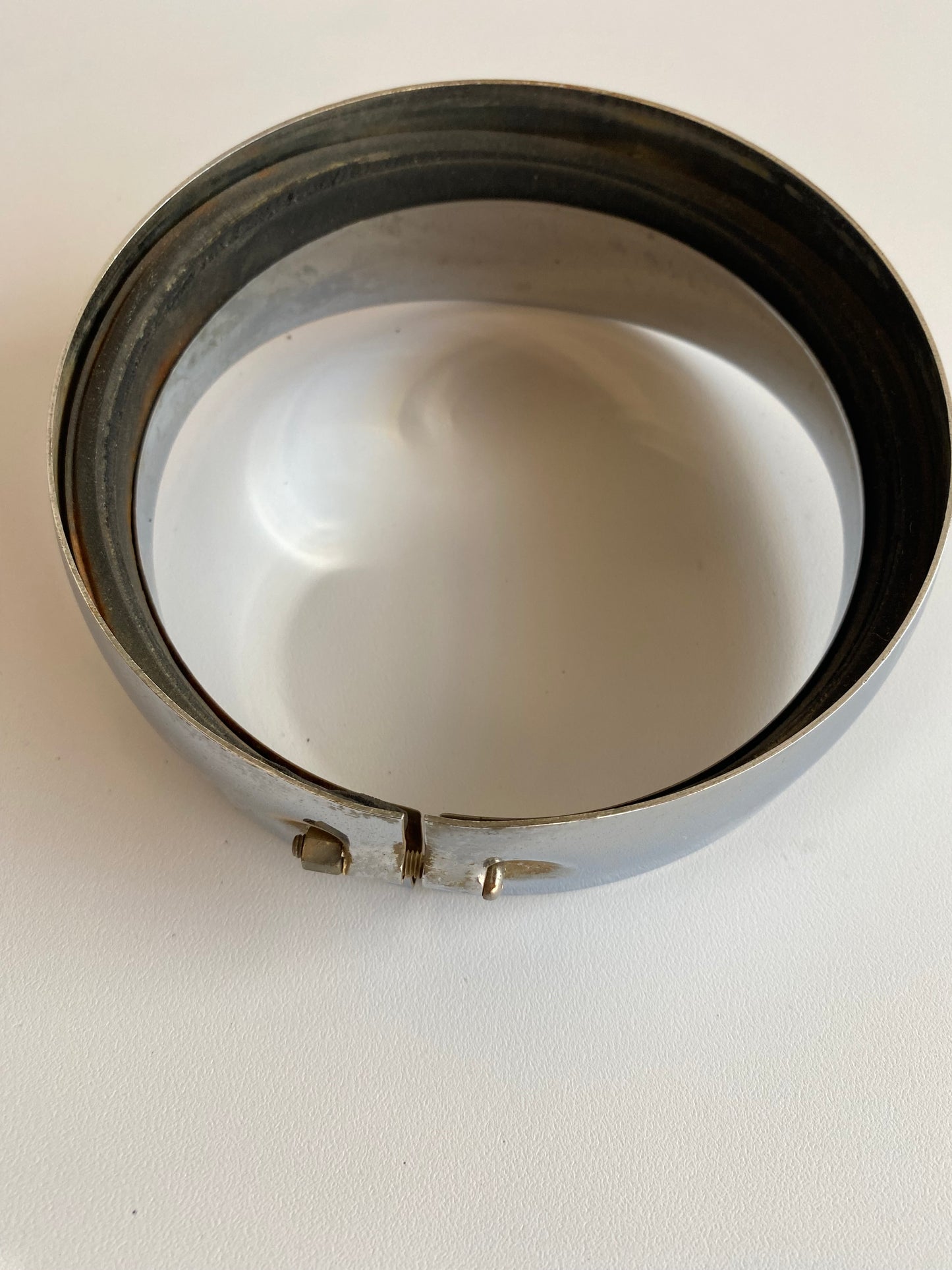 Cerclage de phare/visière 5 3/4 pouces Harley Davidson REF OEM : 69735-05