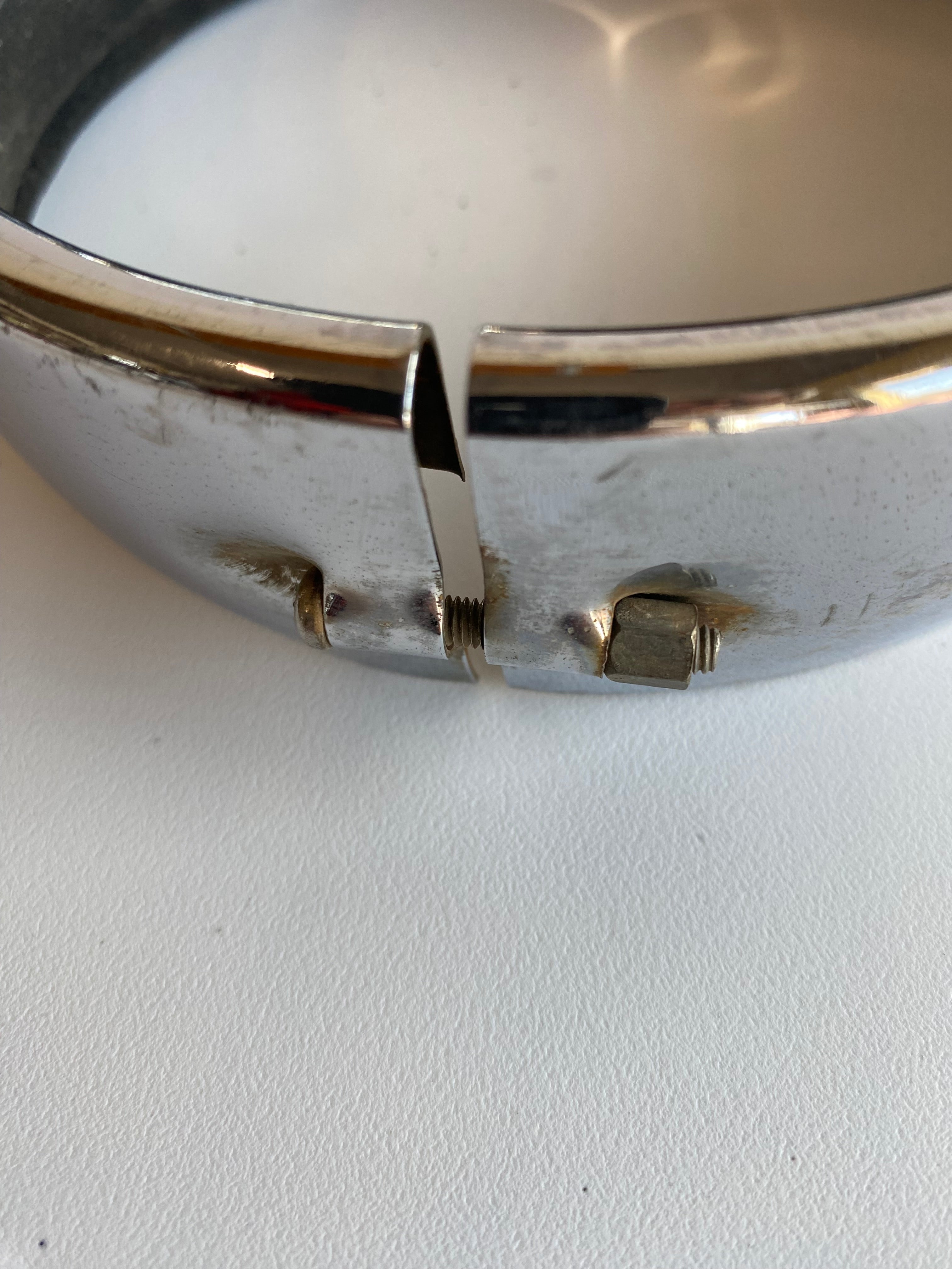 Harley Davidson 5 3/4 Zoll Scheinwerfer-/Visierblende OEM-Referenz: 69735-05