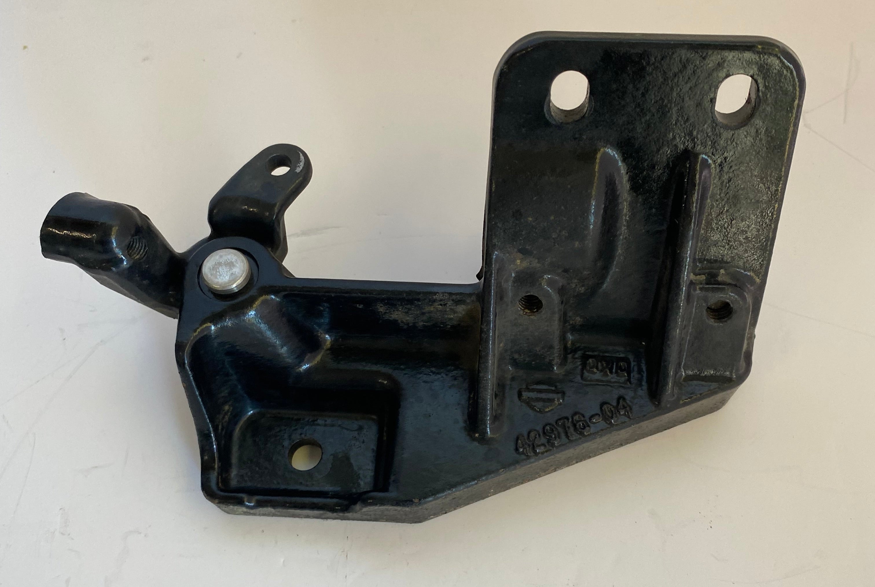 Support de maitre-cylindre de frein arrière Sportster Harley Davidson REF OEM 42976-04