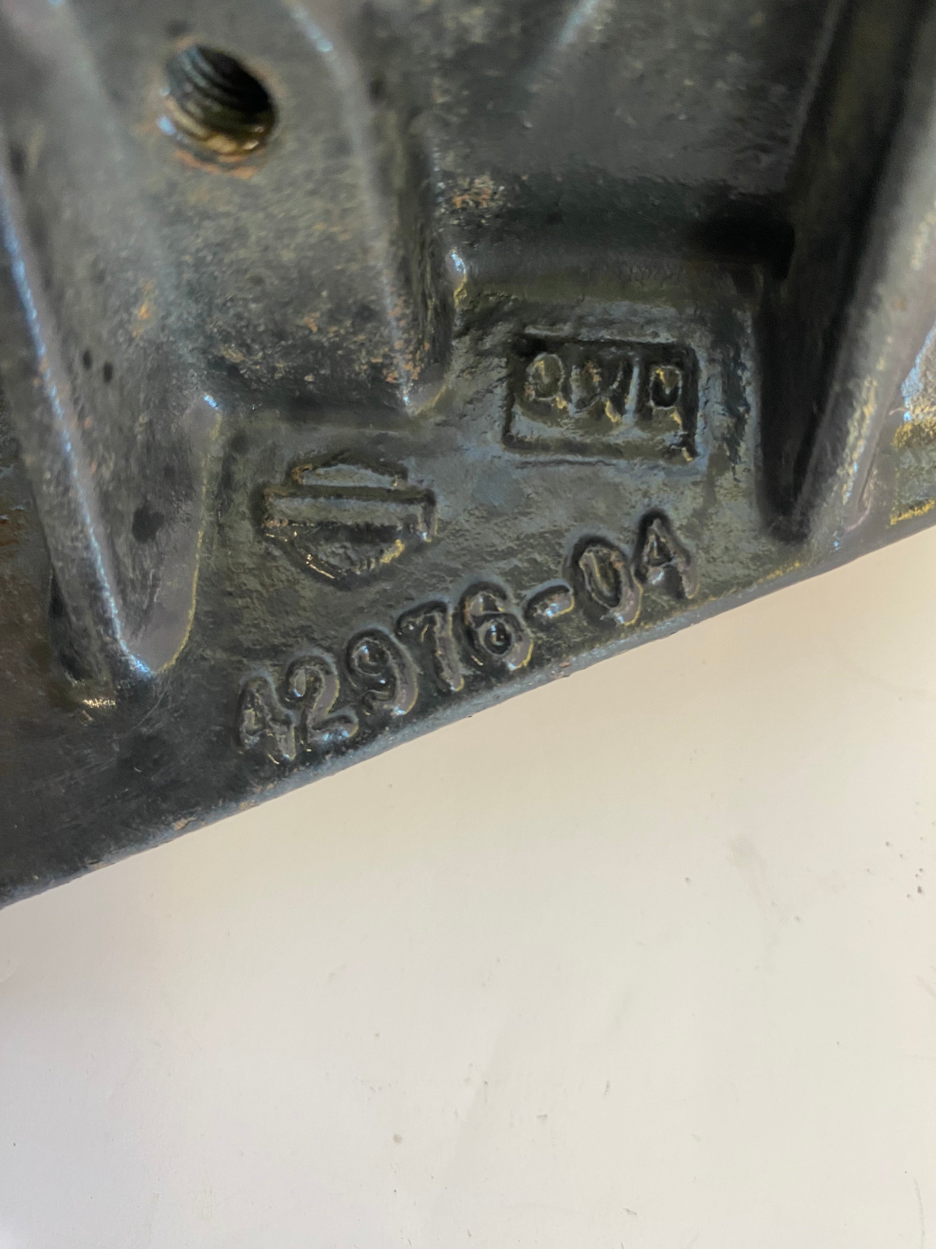Support de maitre-cylindre de frein arrière Sportster Harley Davidson REF OEM 42976-04