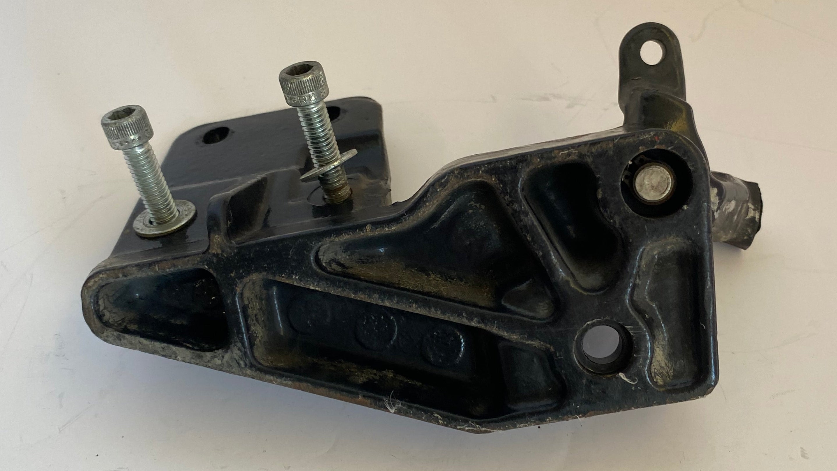 Support de maitre-cylindre de frein arrière Sportster Harley Davidson REF OEM 42976-04