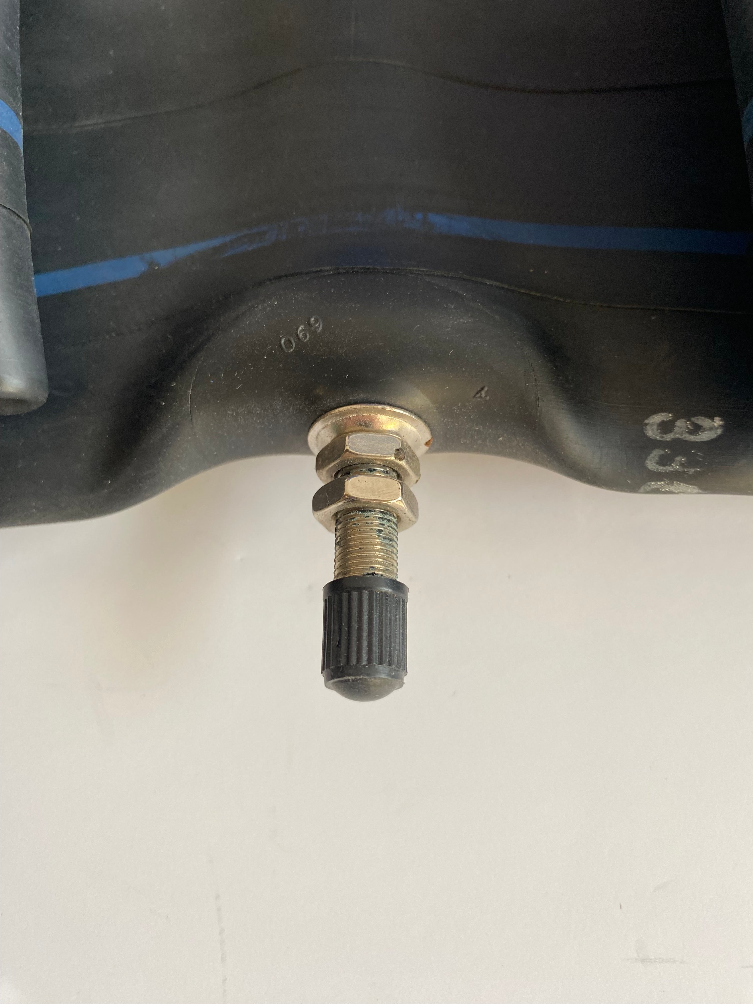 Chambre à air 120/70 x 23 pouces Roue à rayons Harley Davidson REF MCS 529040