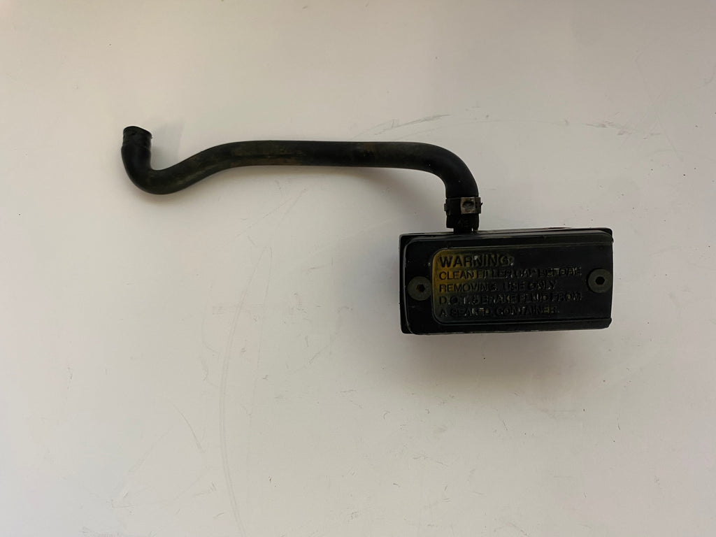 Réservoir maitre cylindre frein arrière Touring Harley Davidson REF OEM 41807-95