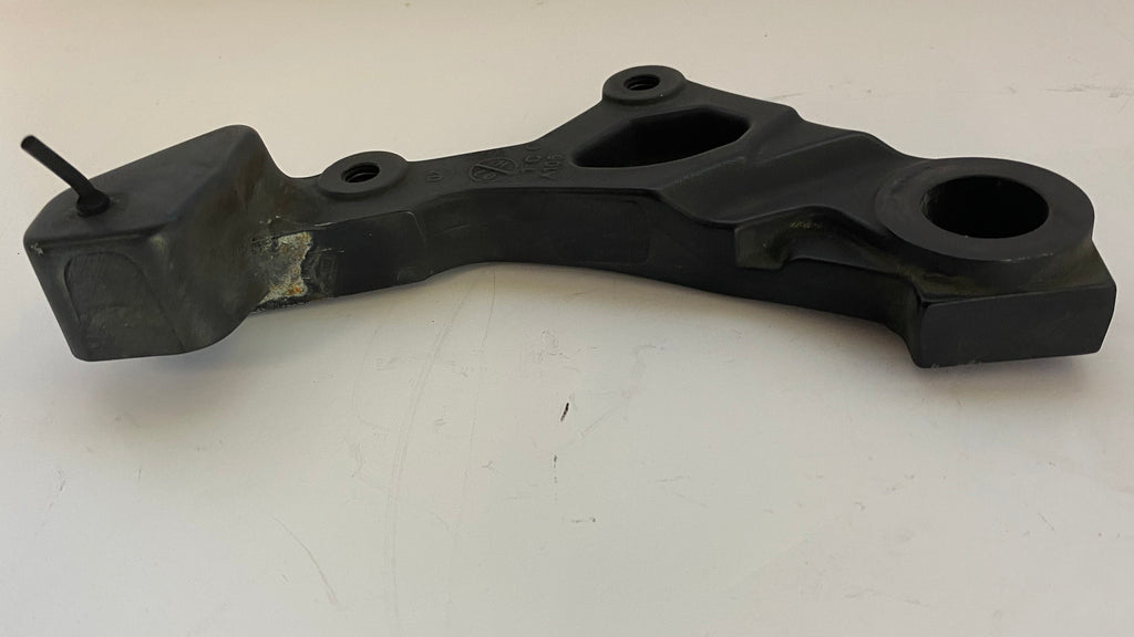 Support étrier de frein arrière Touring Harley Davidson REF OEM 44089-08