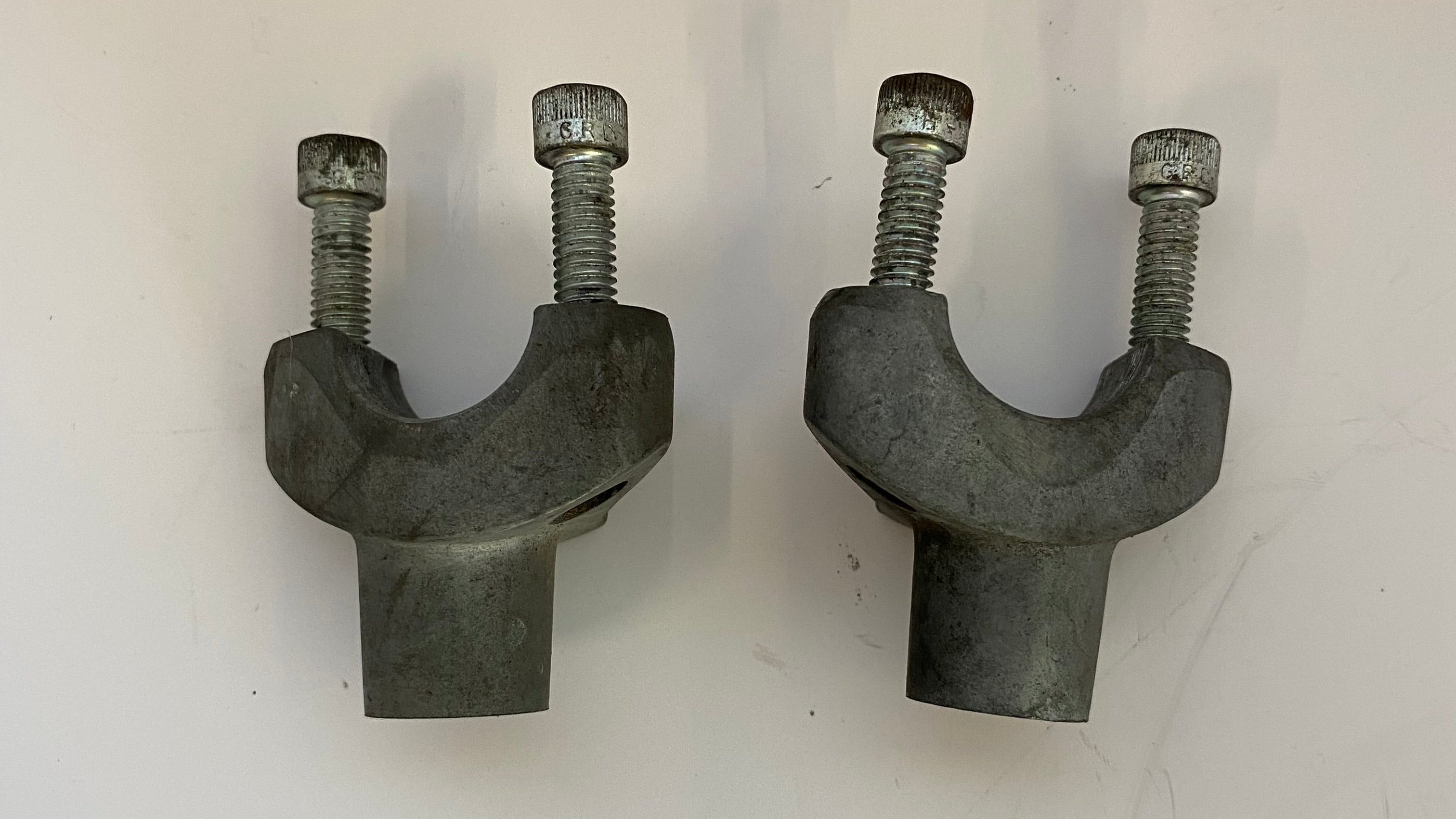 Jeu de risers inférieur Harley Davidson REF OEM 56140-84A & 56141-84A