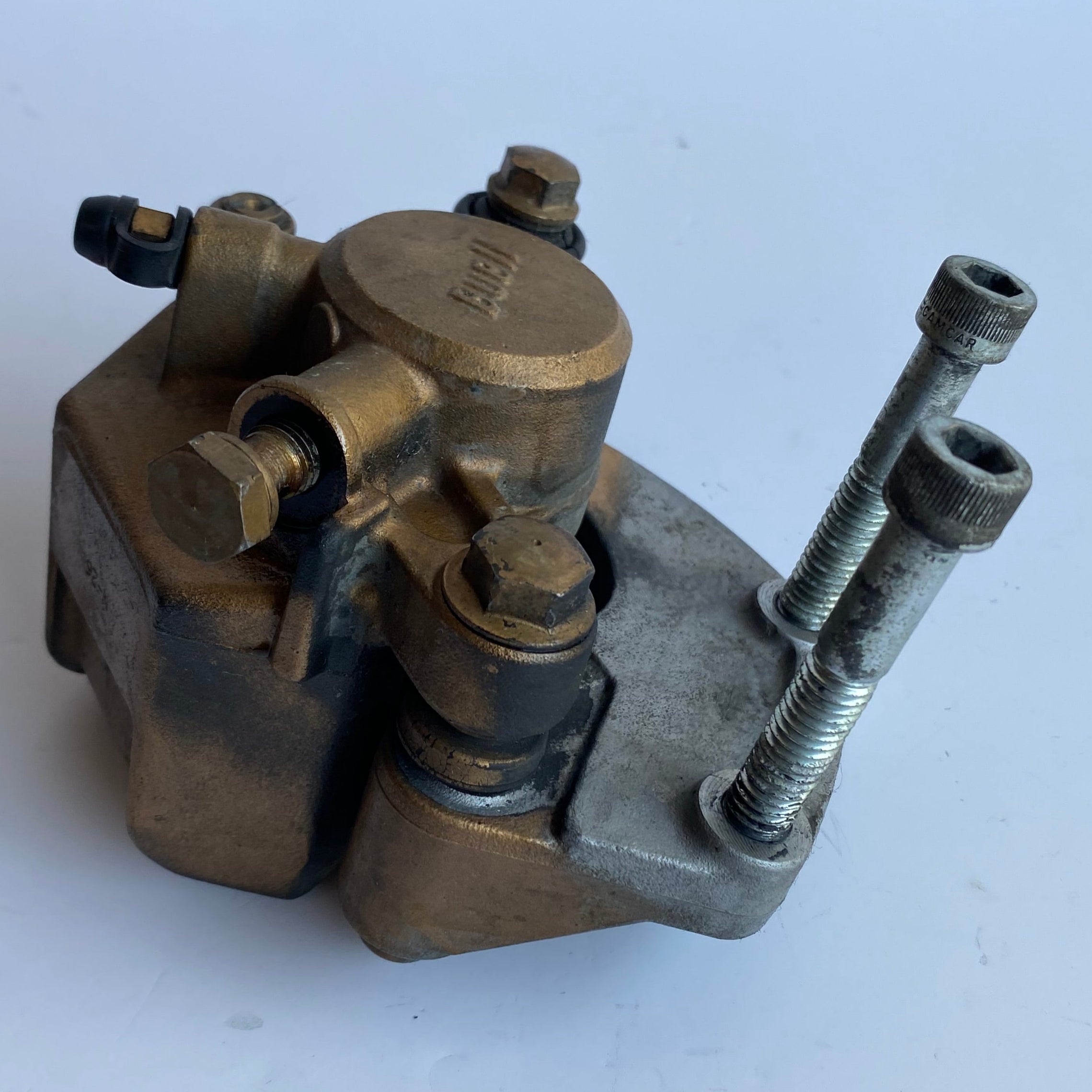Etrier de frein arrière avec support Buell XB REF OEM : H0102.02A8A