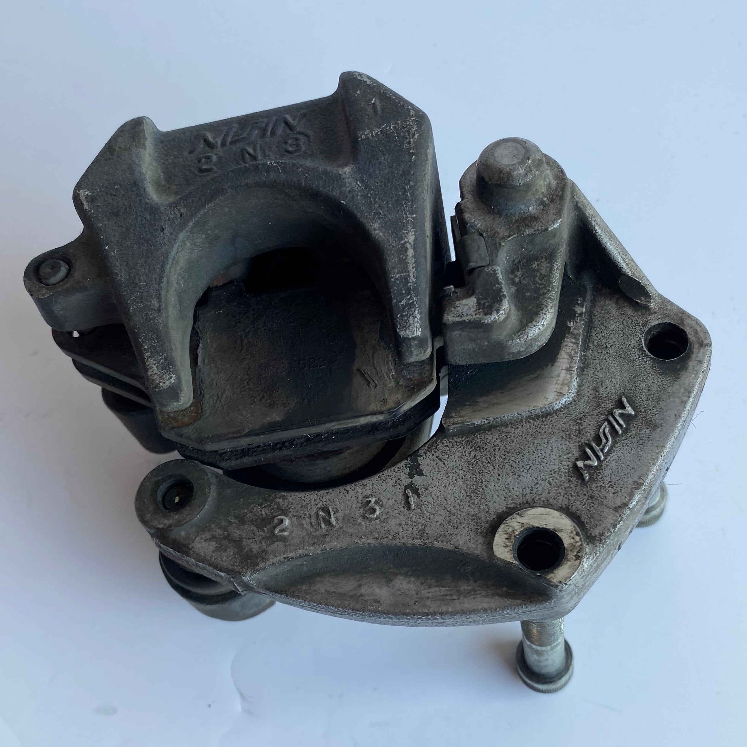 Etrier de frein arrière avec support Buell XB REF OEM : H0102.02A8A