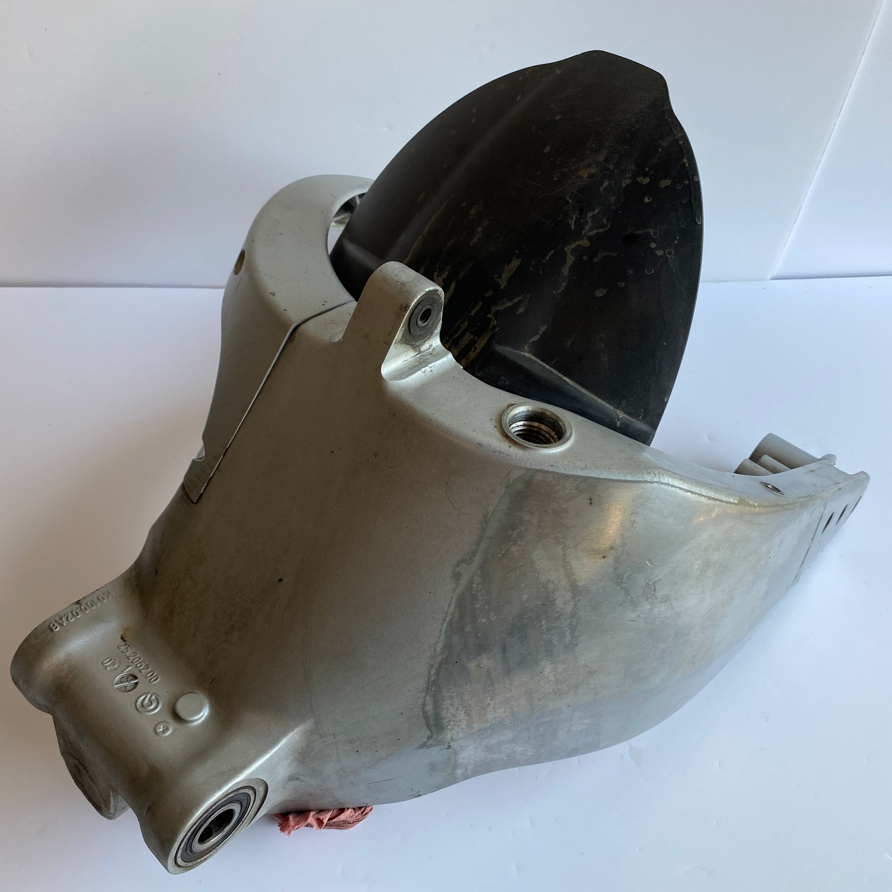 Bras oscillant réservoir d'huile Buell XB9 REF OEM : K0003.02A8