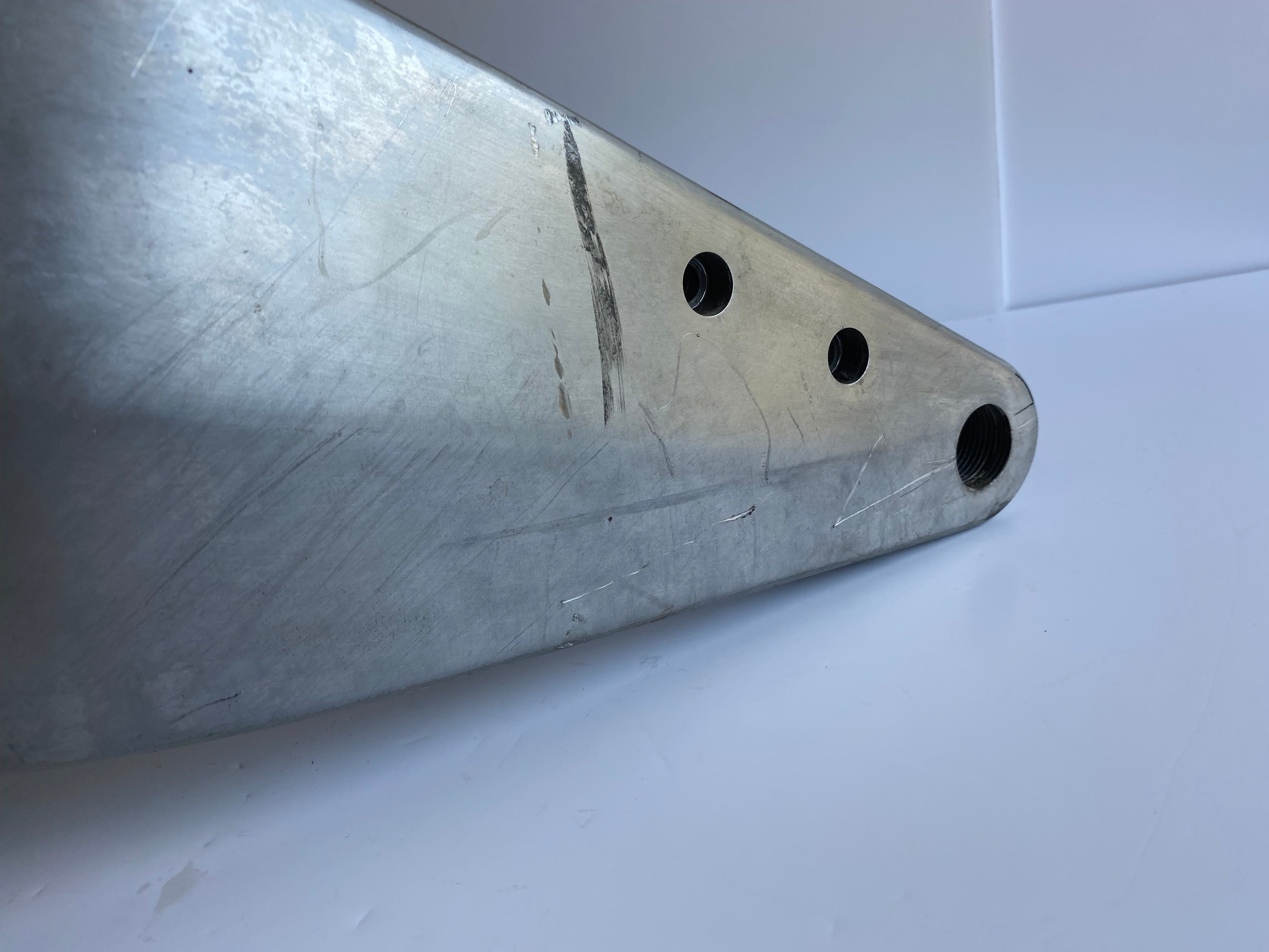 Bras oscillant réservoir d'huile Buell XB9 REF OEM : K0003.02A8
