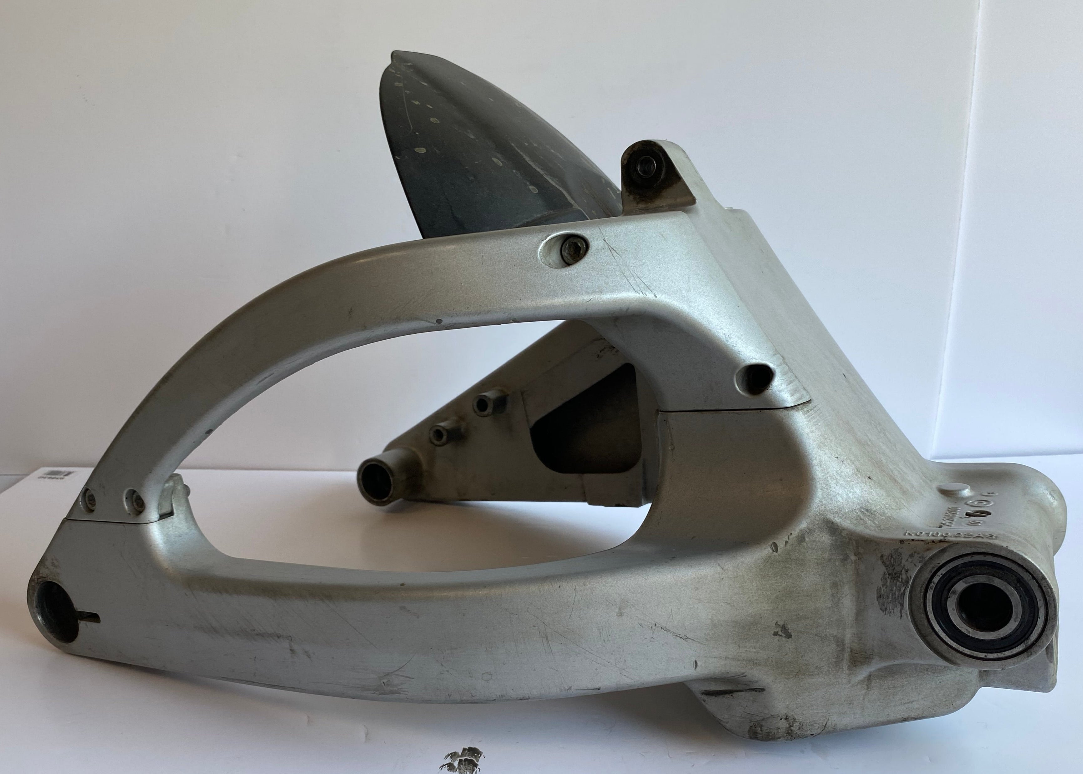 Bras oscillant réservoir d'huile Buell XB9 REF OEM : K0003.02A8
