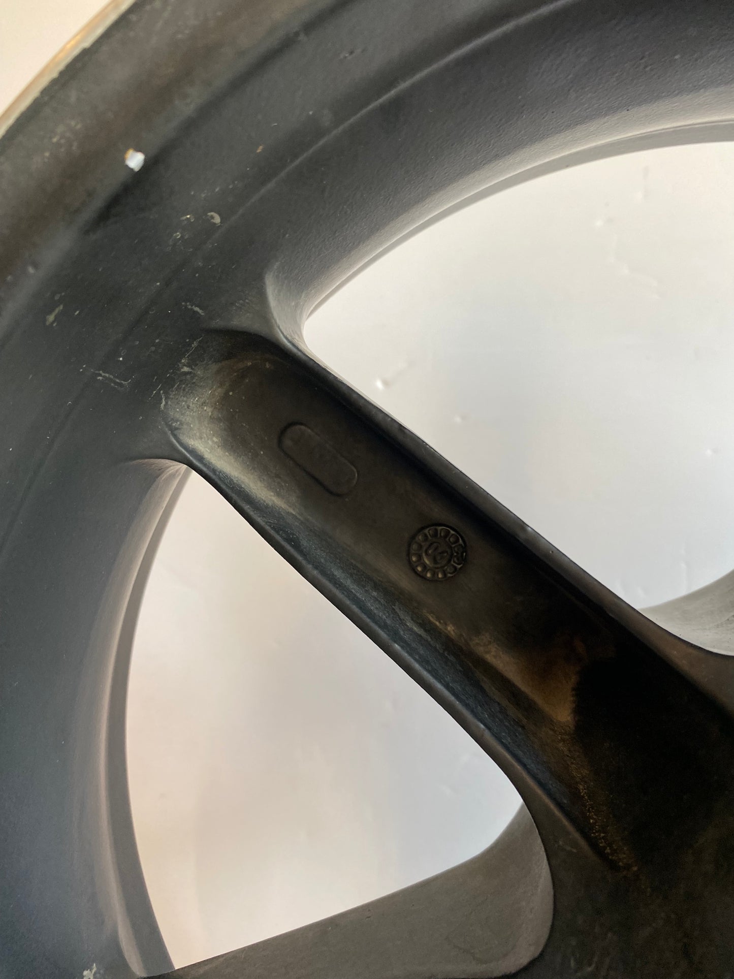 Roue arrière 17 x 5.5  Buell XB REF OEM : G0309.02A8WAX