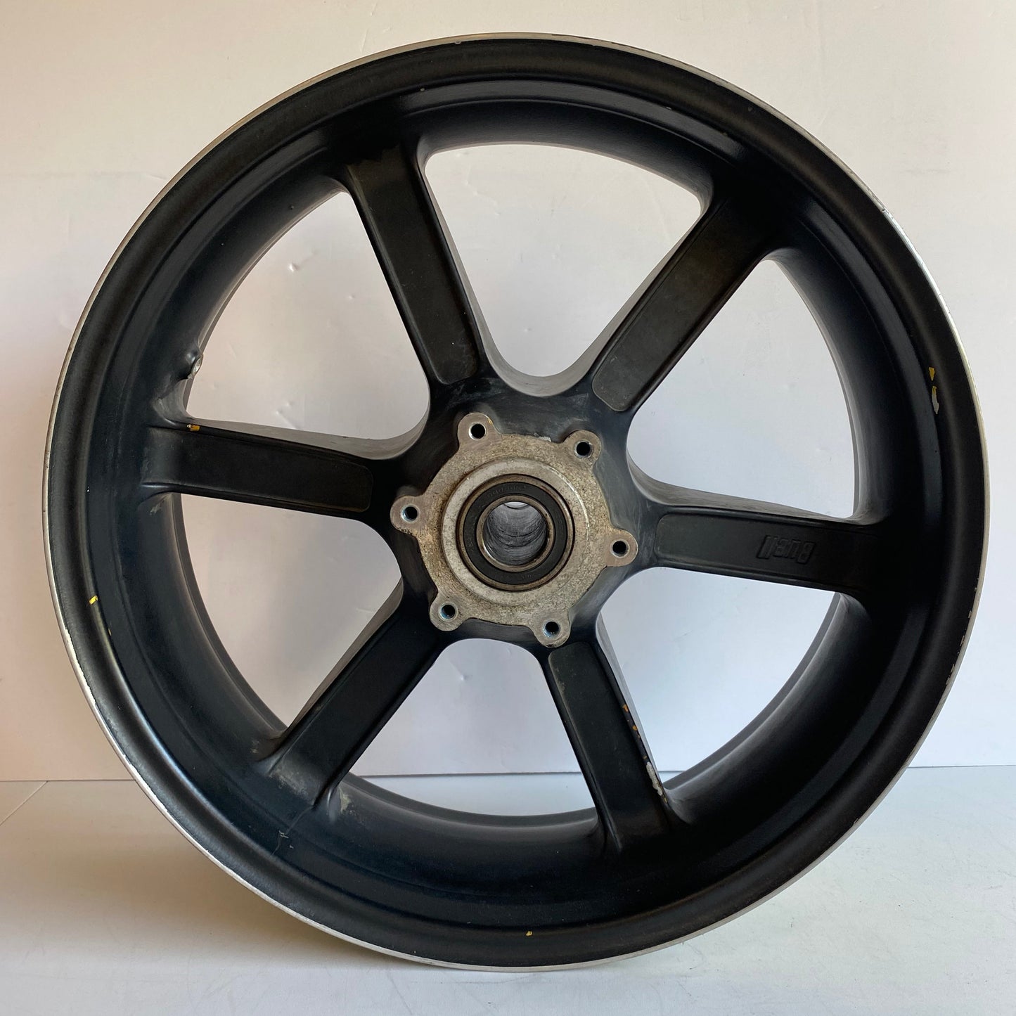 Roue arrière 17 x 5.5  Buell XB REF OEM : G0309.02A8WAX
