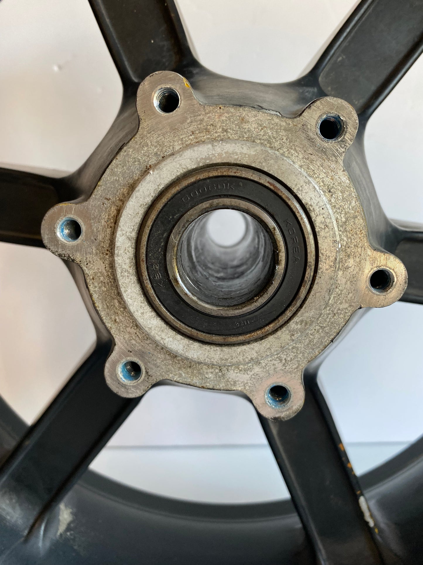 Roue arrière 17 x 5.5  Buell XB REF OEM : G0309.02A8WAX