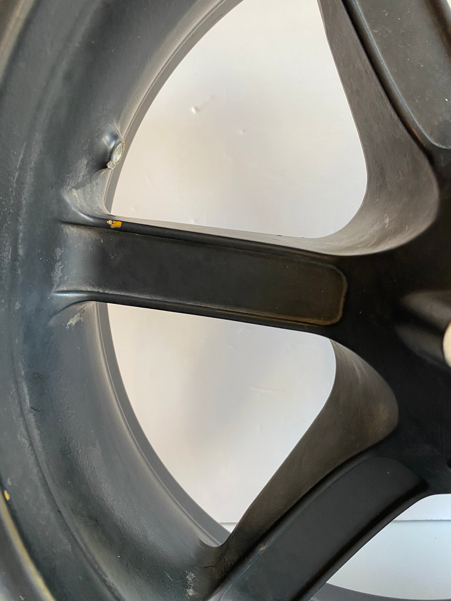 Roue arrière 17 x 5.5  Buell XB REF OEM : G0309.02A8WAX