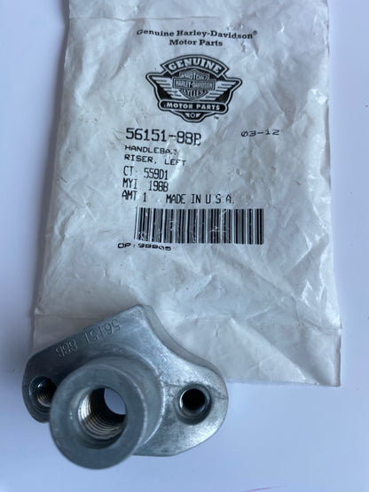 Riser inférieur gauche Harley Davidson REF OEM 56151-88B