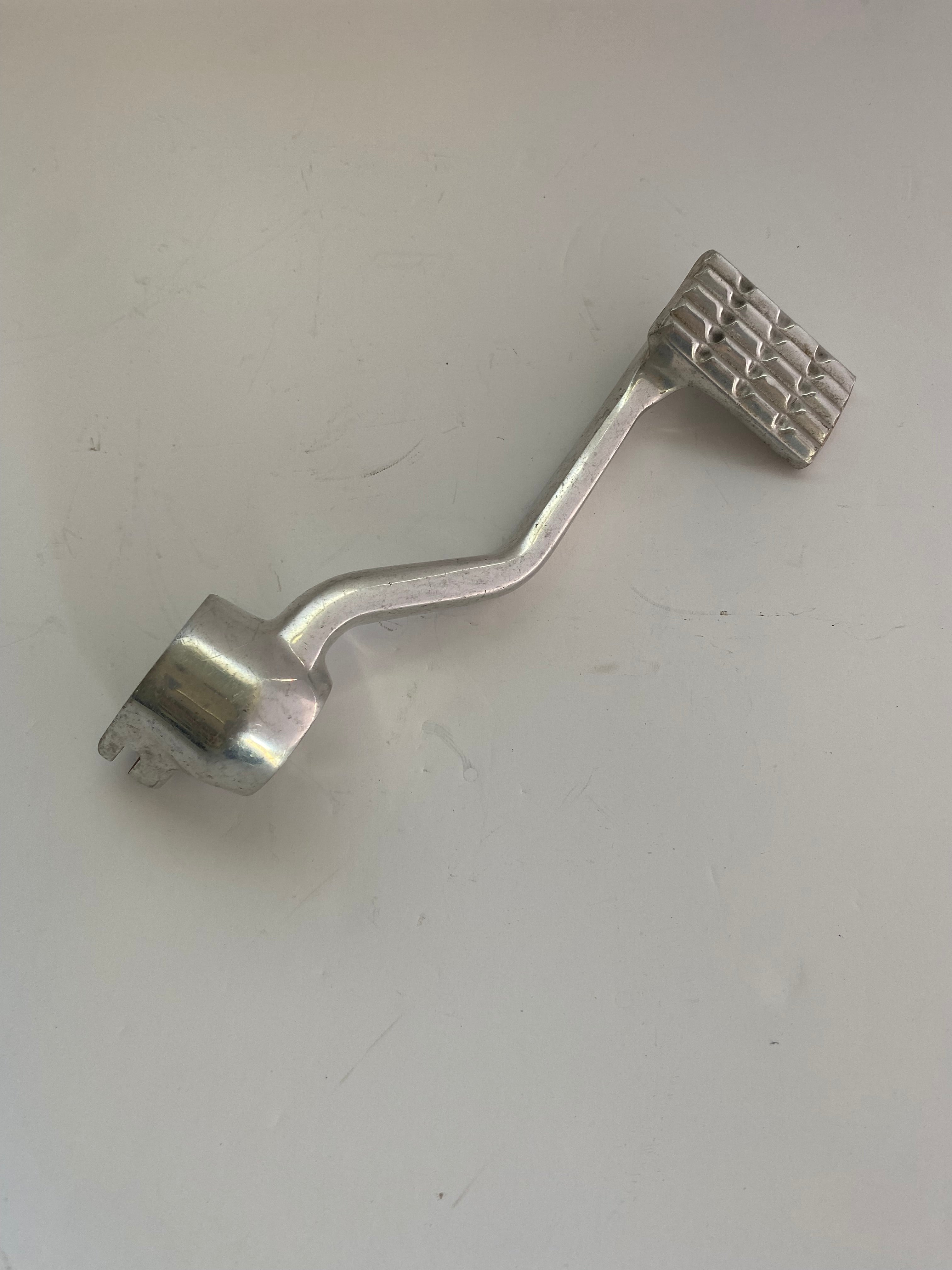 Pédale de frein arrière Sportster Harley Davidson REF OEM 42580-99