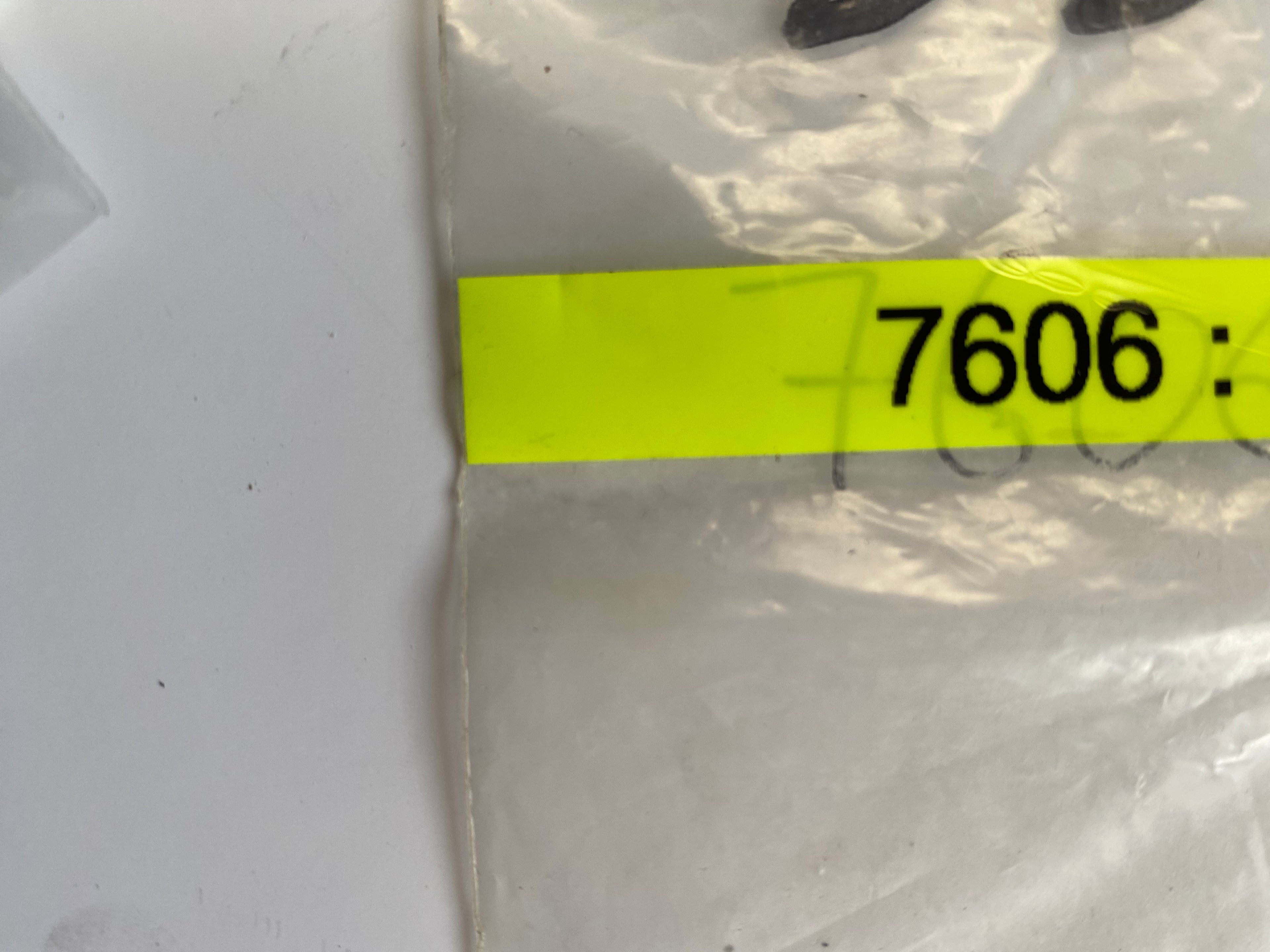 Vis + écrou de cerclage de phare Harley Davidson REF OEM 3514 & 7606