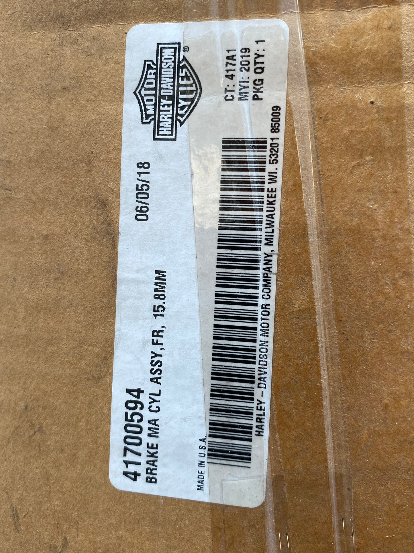 Harley Davidson Black Front Brake Lever and Master Cylinder OEM REF: 41700594
