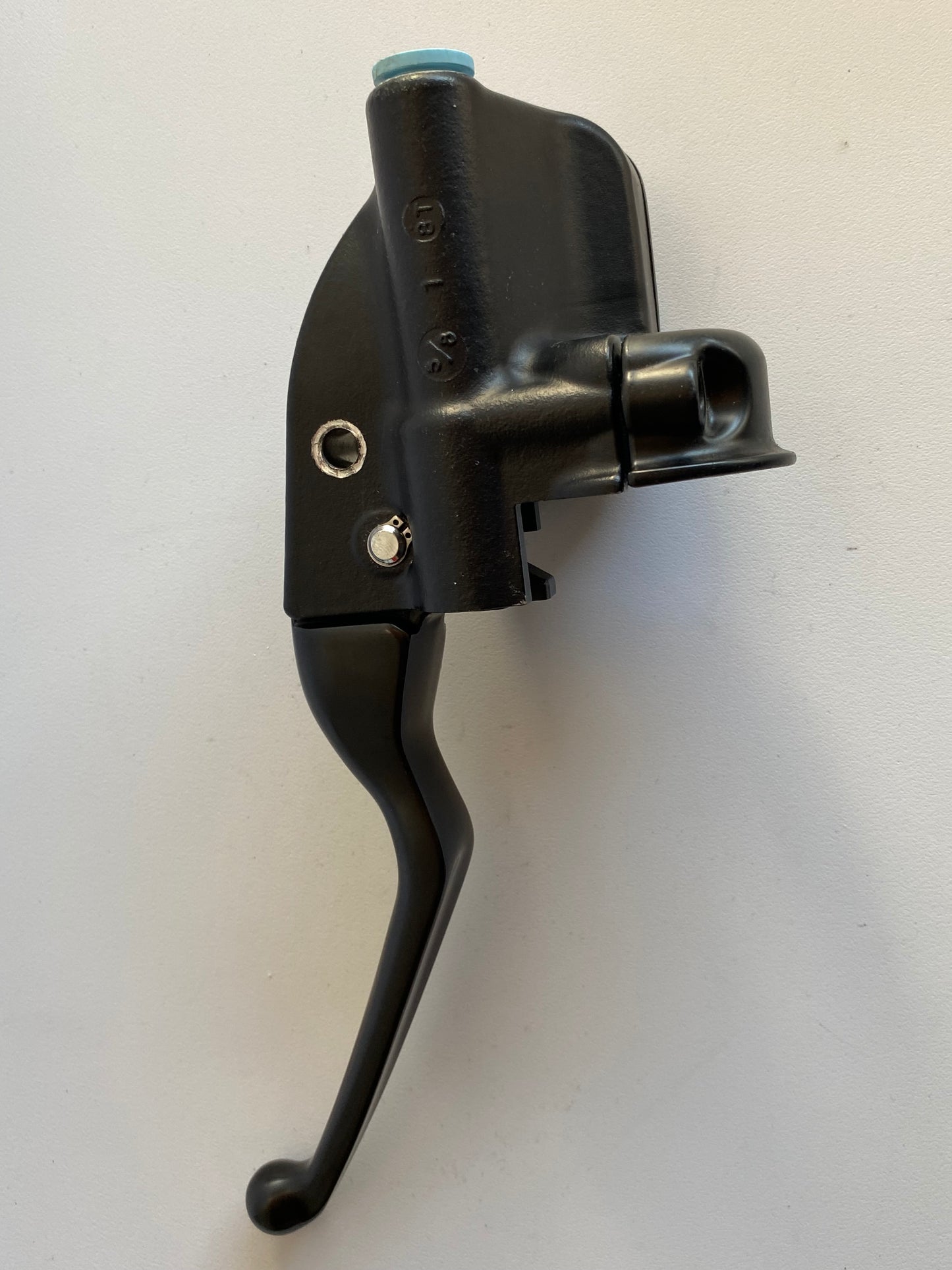Harley Davidson Black Front Brake Lever and Master Cylinder OEM REF: 41700594