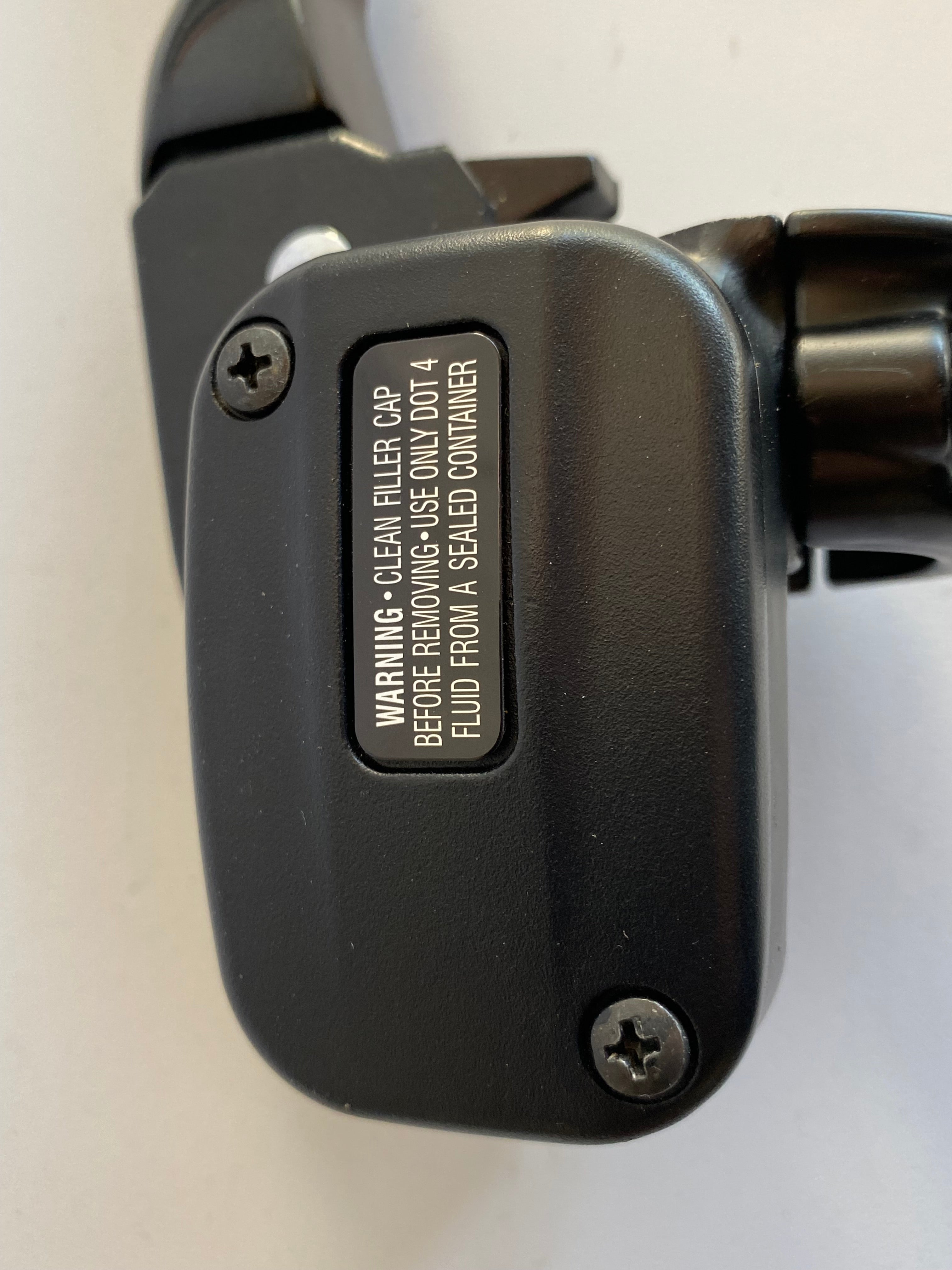 Black Front Brake Lever and Master Cylinder SFDR 114 Harley Davidson REF OEM: 41700594
