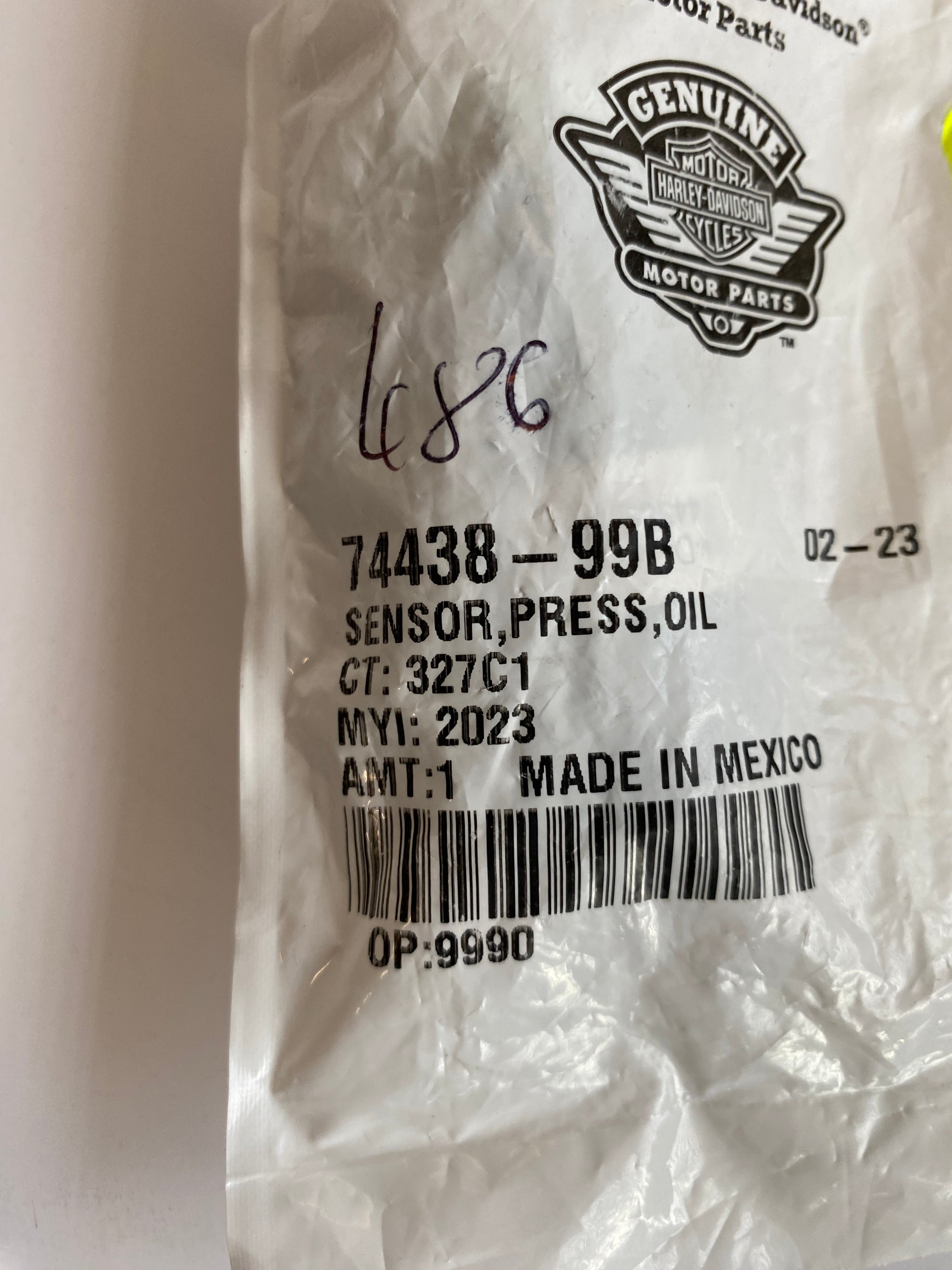 Contacteur de pression d'huile Touring Harley Davidson REF OEM 74438-99B