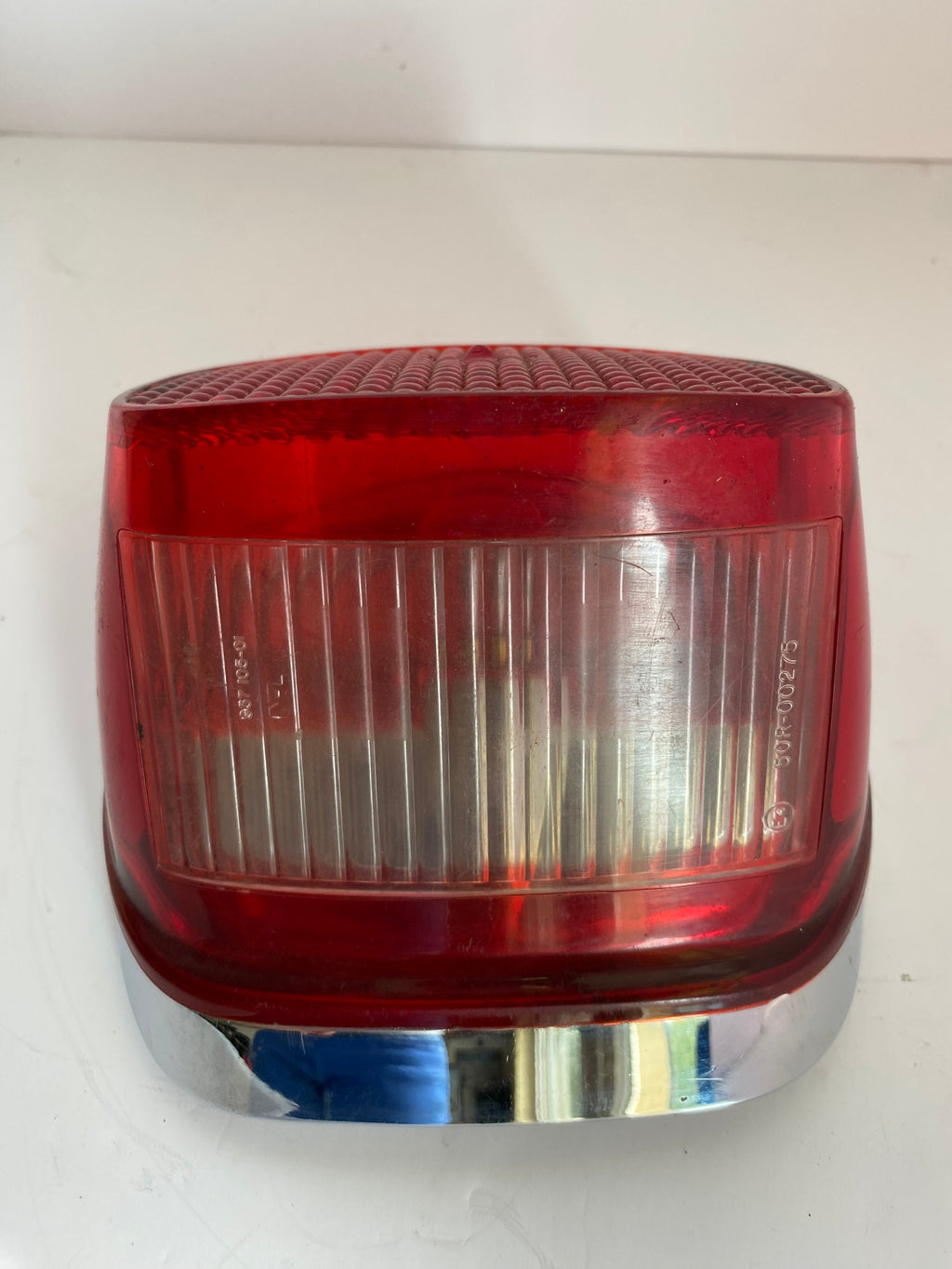 Feu arrière complet Harley Davidson REF OEM : 68049-93B