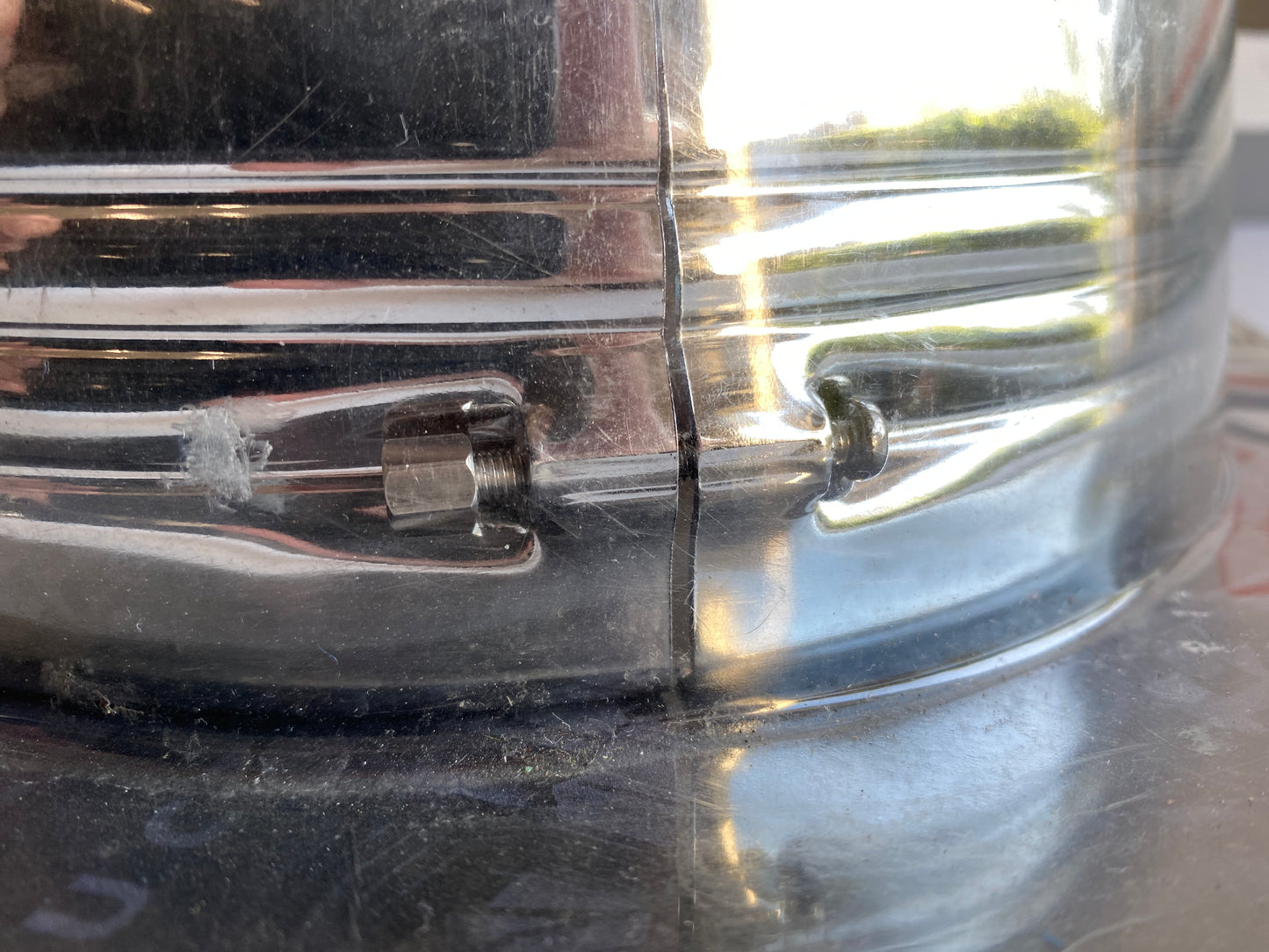 Kuryakyn Harley Davidson 7-inch chrome headlight surround REF K: 7275