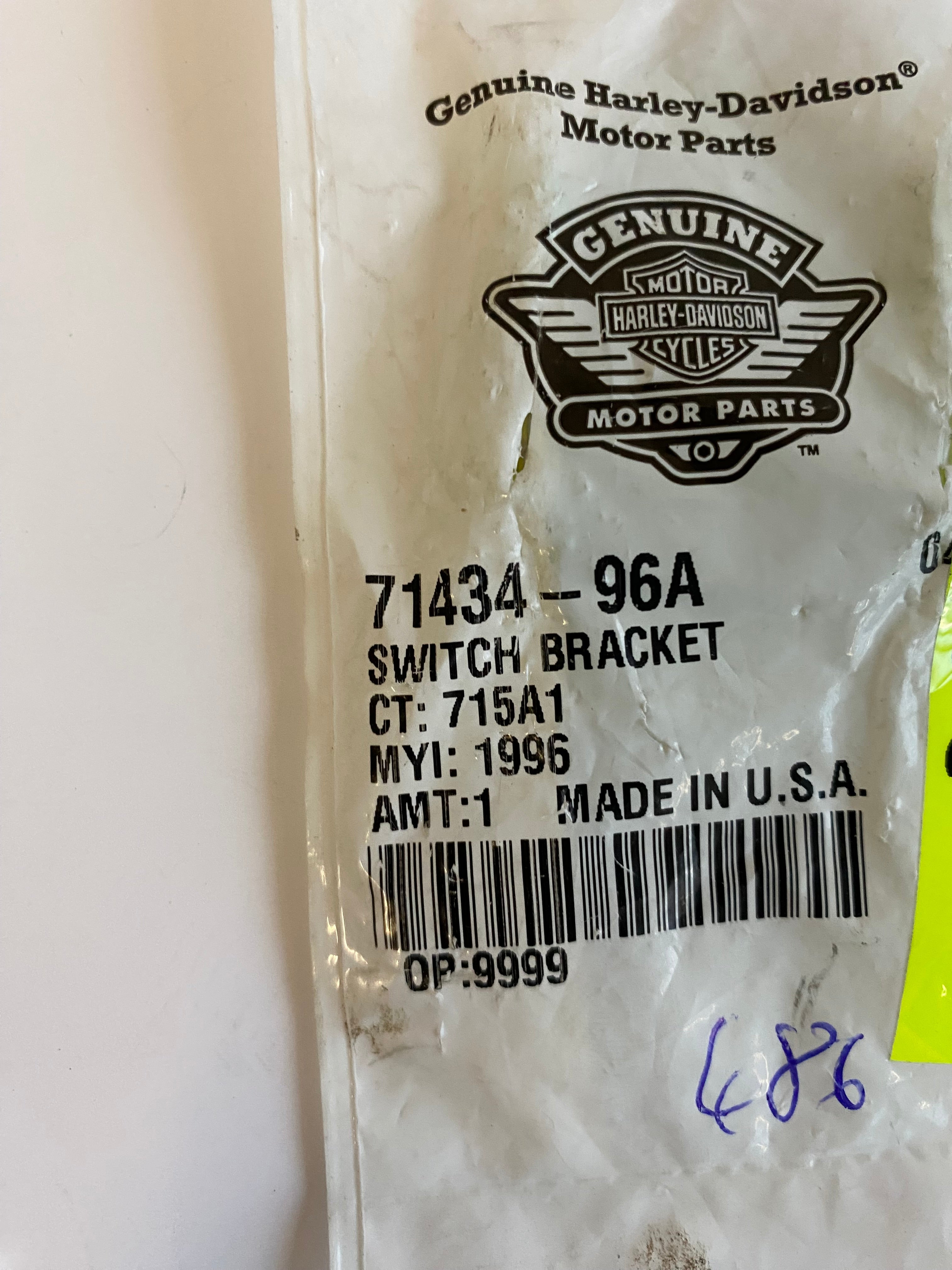 Support boutons fairing Touring Harley Davidson REF OEM 71434-96A