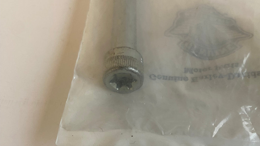 Vis 3/8-16 X 4 TORX cale pied passager droit Softail Harley Davidson REF OEM 4836