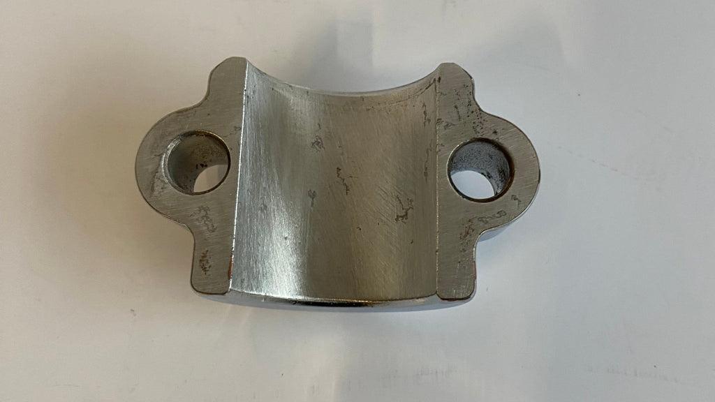 Support chromé axe fourche coté droit Touring CVO  Harley Davidson REF OEM 46658-07