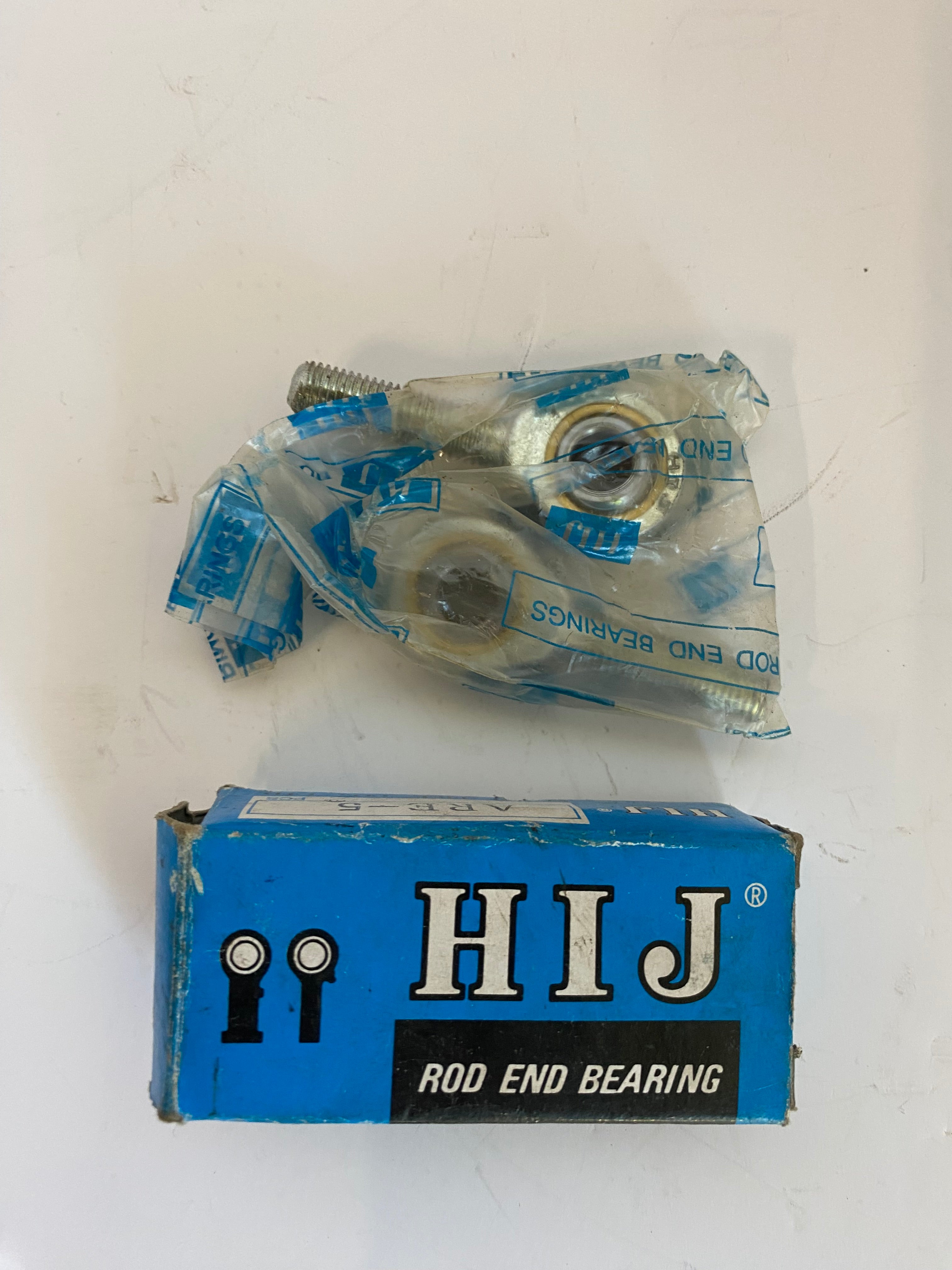 Jeu de 2 rotules 8 mm tige 5/16-24" Harley Davidson REF HIJ : ARE-5