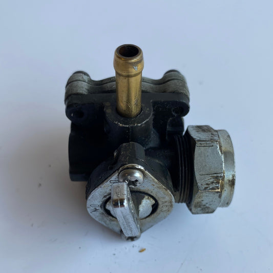 Robinet d'essence dépression Harley Davidson REF OEM 61338-94D