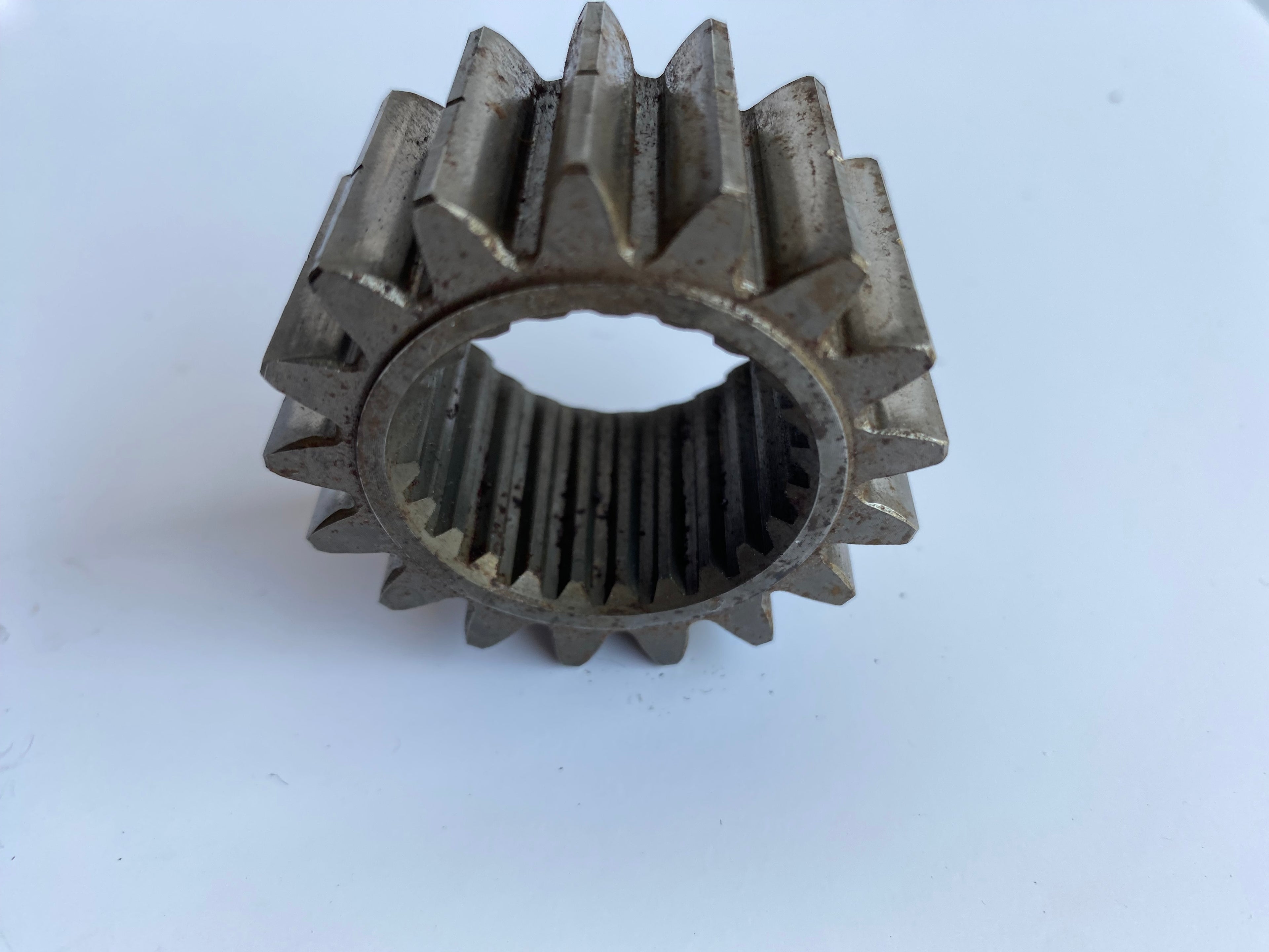 5th speed pinion secondary shaft Harley Davidson REF OEM: 35626-79B