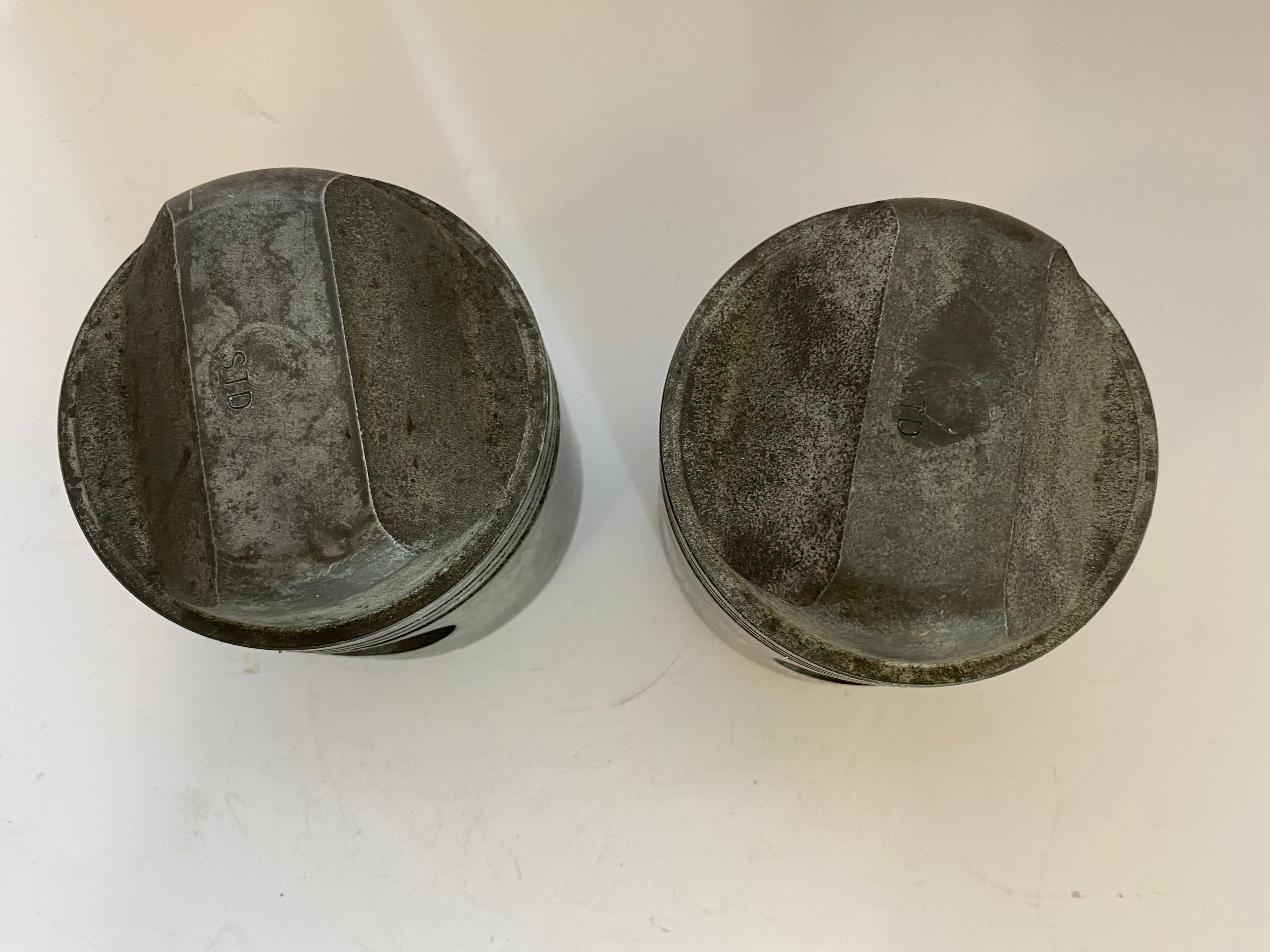 Jeu de 2 pistons 1000 fonte ironhead Harley Davidson REF 22251-72A