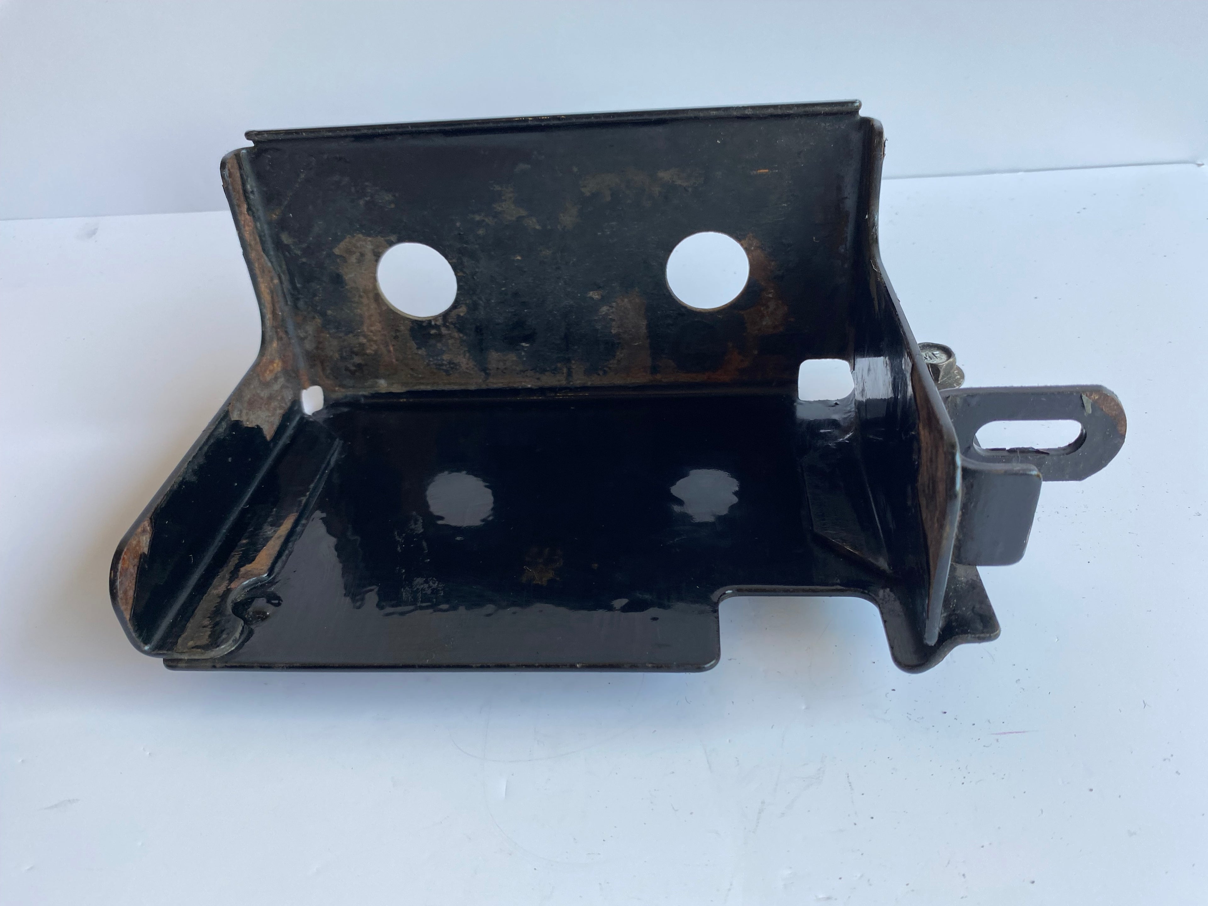 Support de batterie Dyna Harley Davidson REF OEM 47132-97B