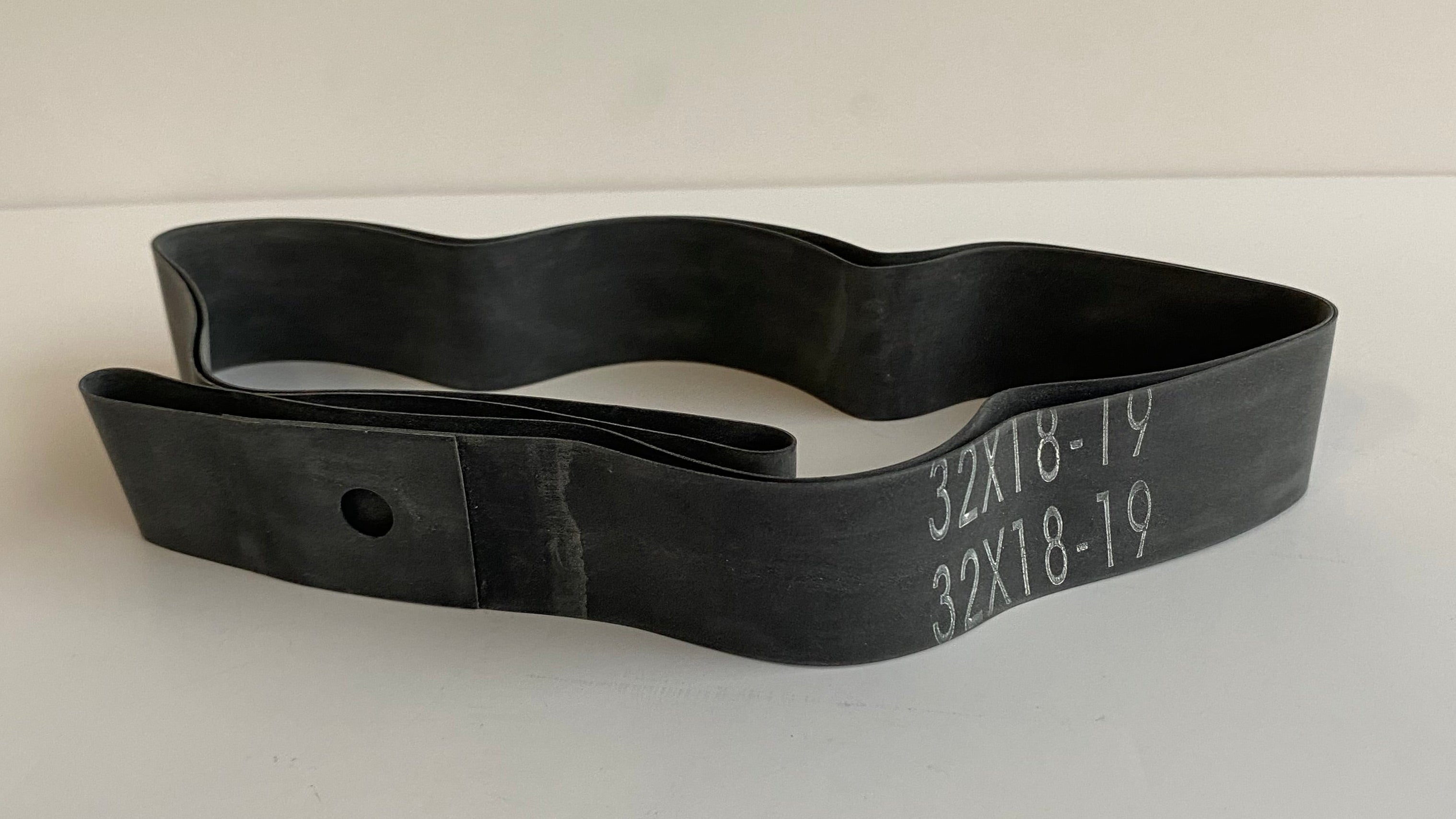 Fond de jante roue à rayons 19 pouces x 30mm Harley Davidson REF FJ1004