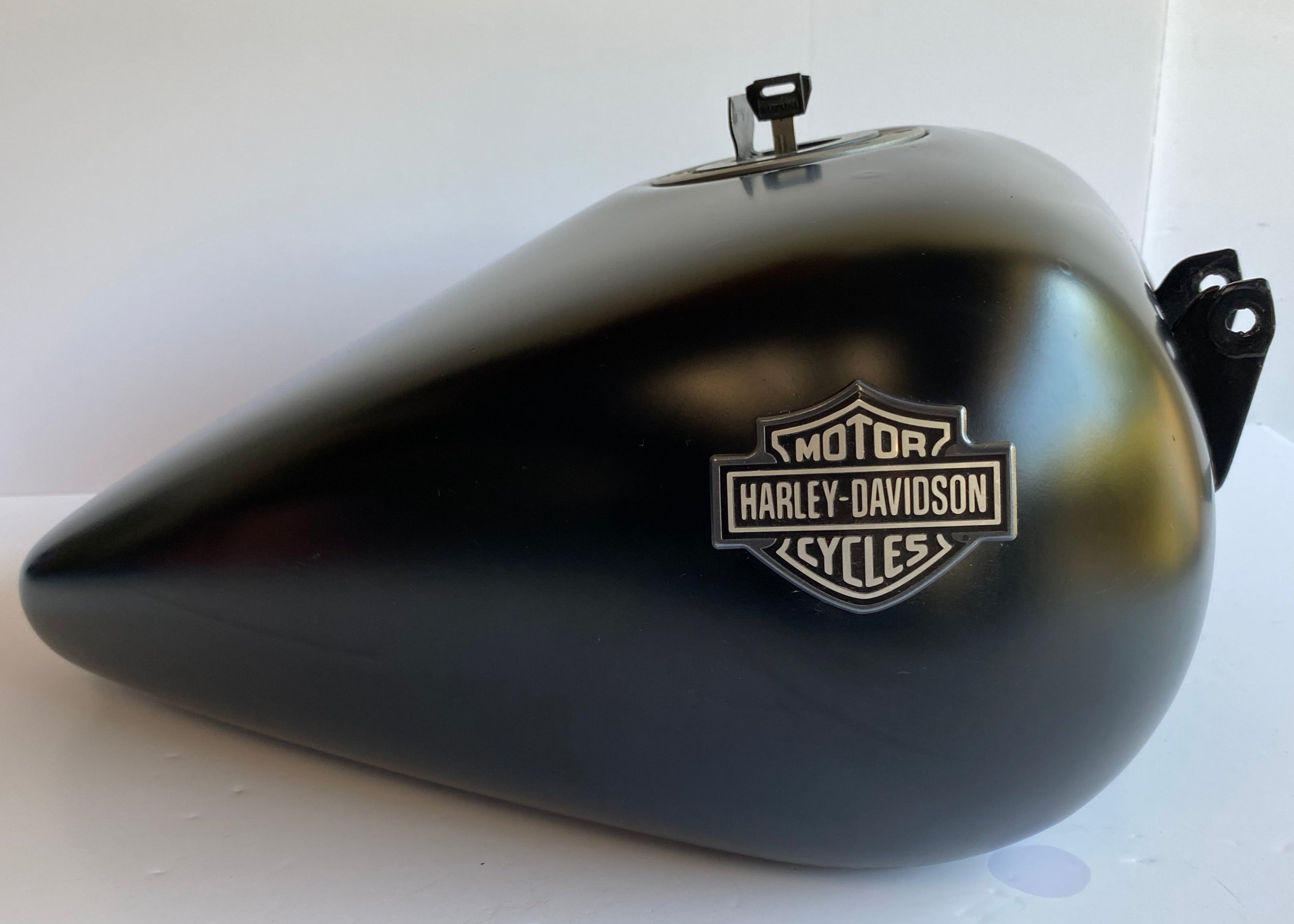 Black Modified Tank Dyna 1998 to 2003 Harley Davidson Carburetor