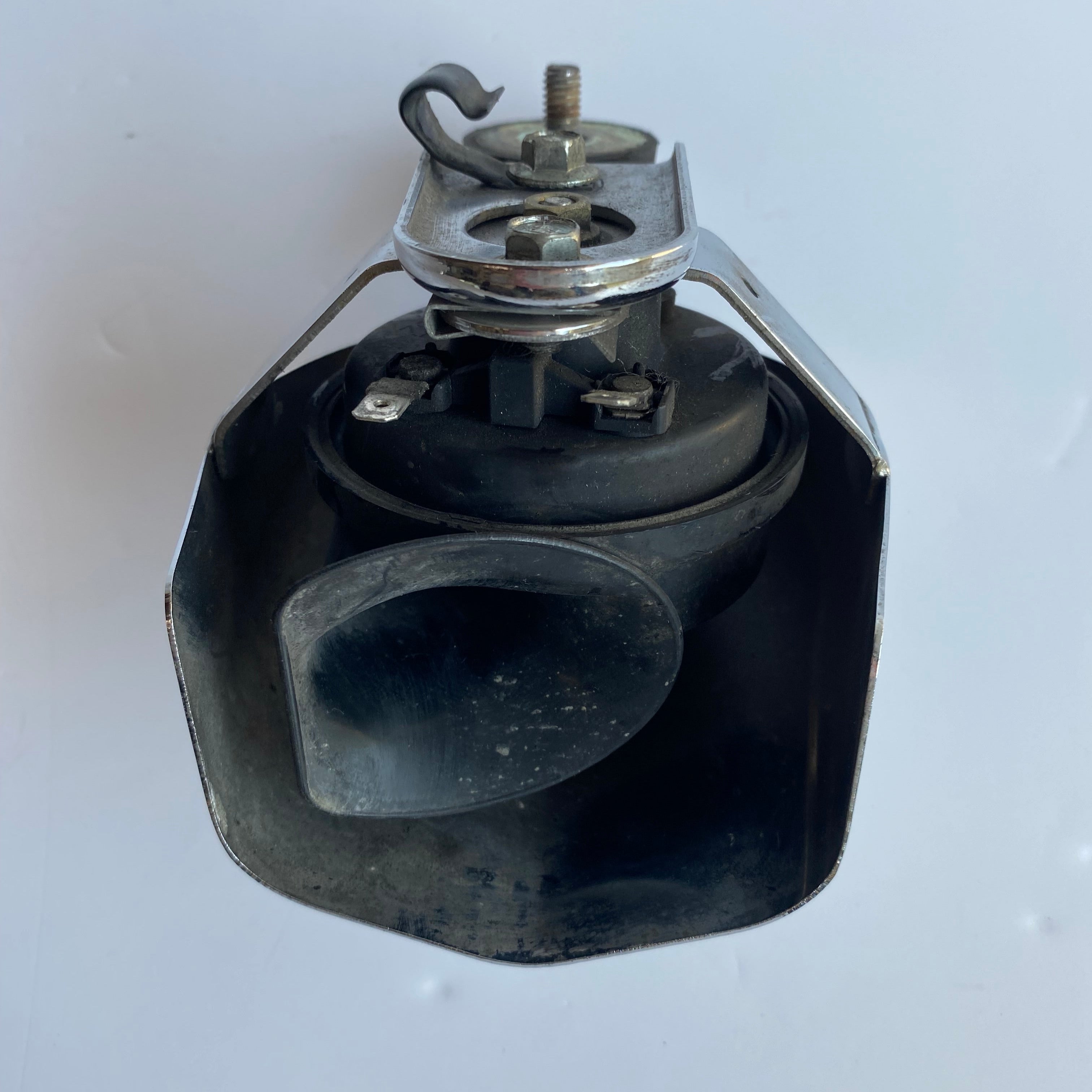 Klaxon complet + cache chromé Harley Davidson REF OEM 69060-90H & 61300478A