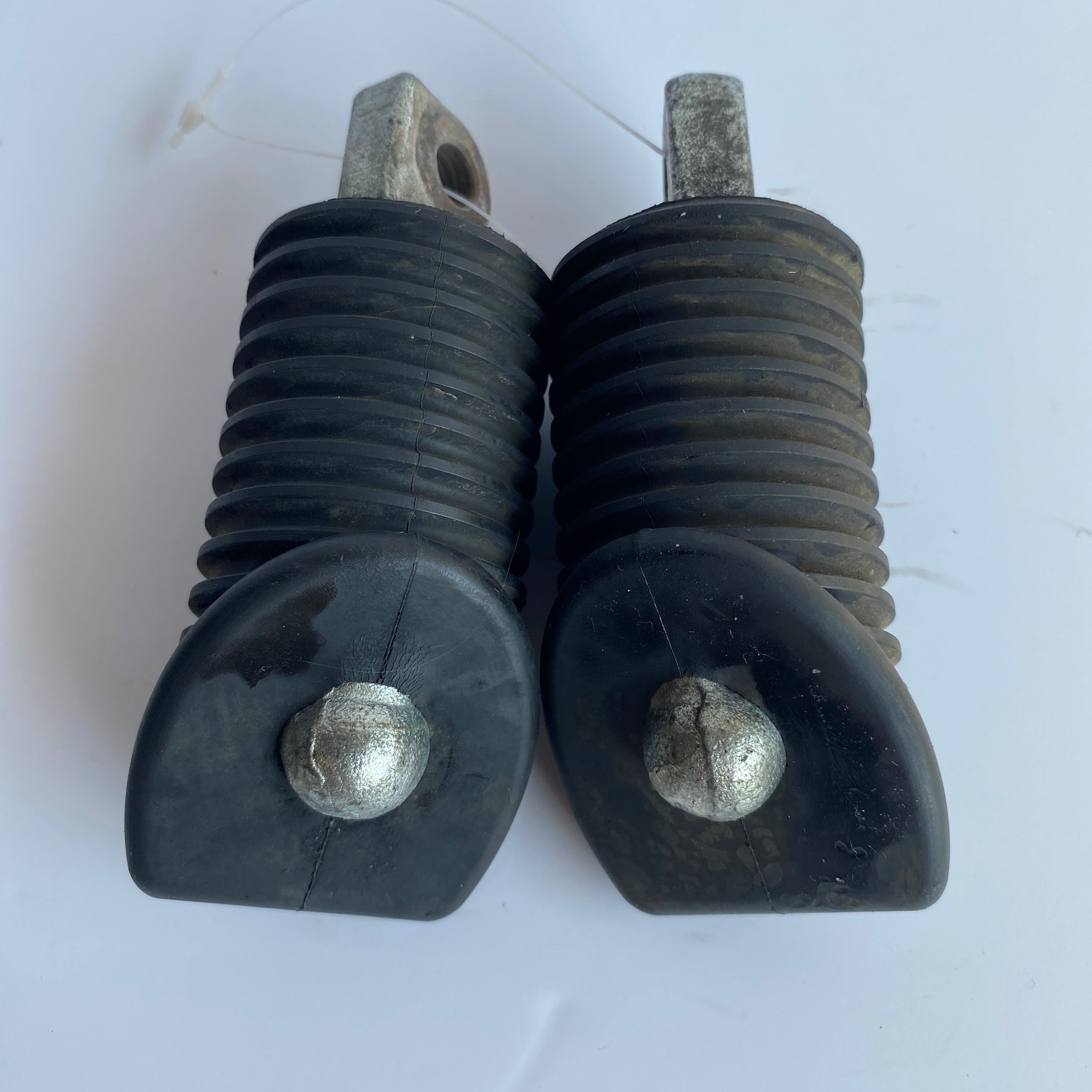 Jeu de cales pieds Harley Davidson REF OEM 50643-82 & 50647-82