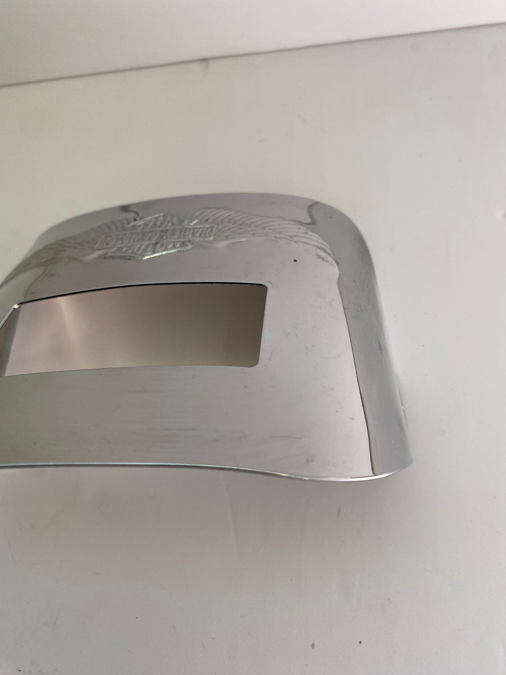 Visière de feu arrière Eagle Wing Harley Davidson REF OEM : 68011-88T