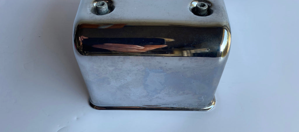 Couvercle de boite à fusibles chromé Dyna Harley Davidson REF OEM 66333-99