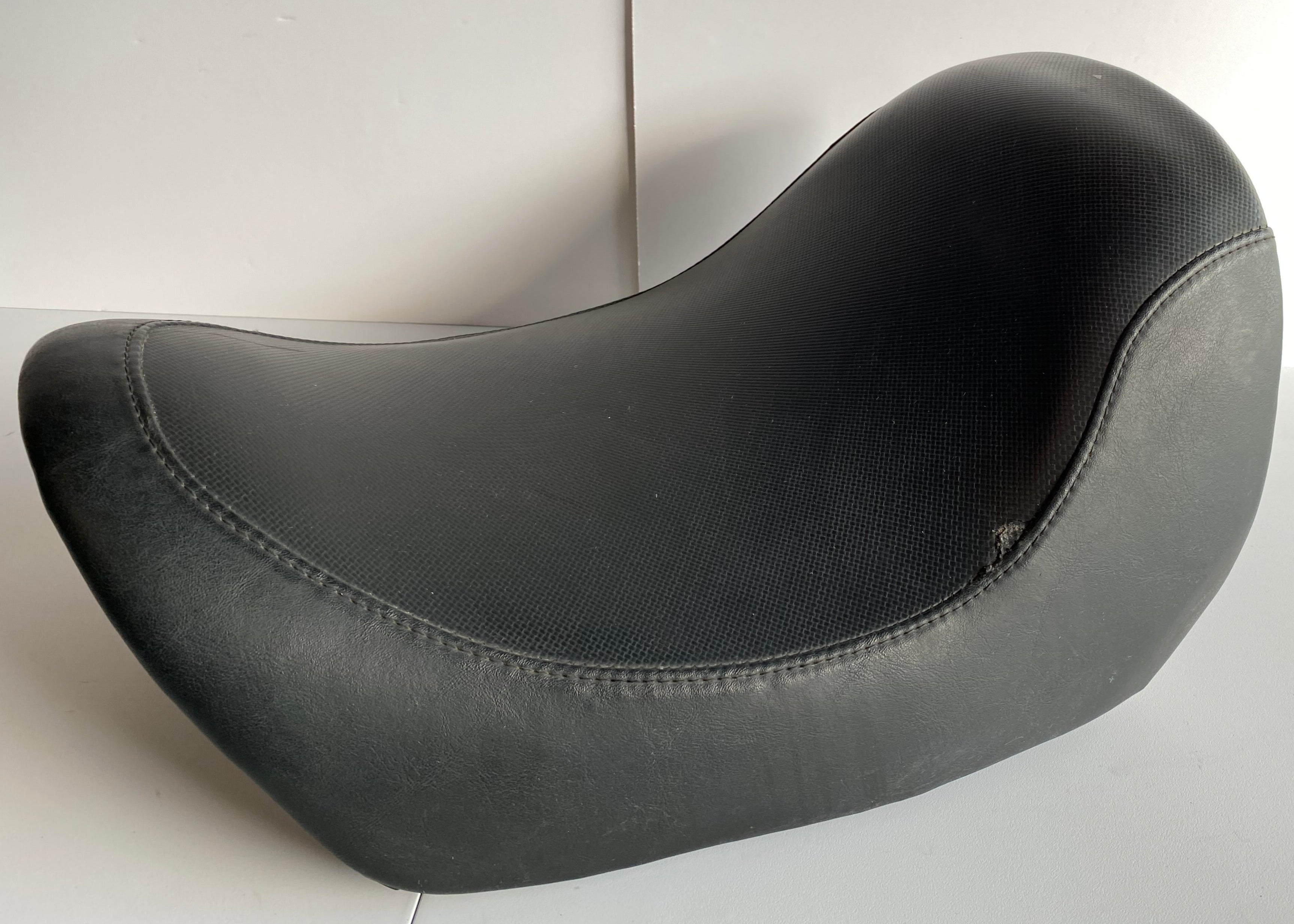 selle solo VROD Harley Davidson REF OEM 52383-01